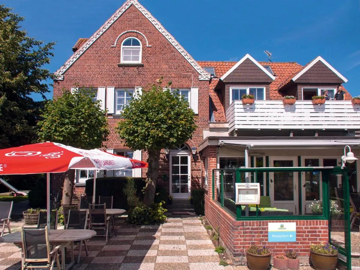 Property building in Lindenhof Hotel Garni