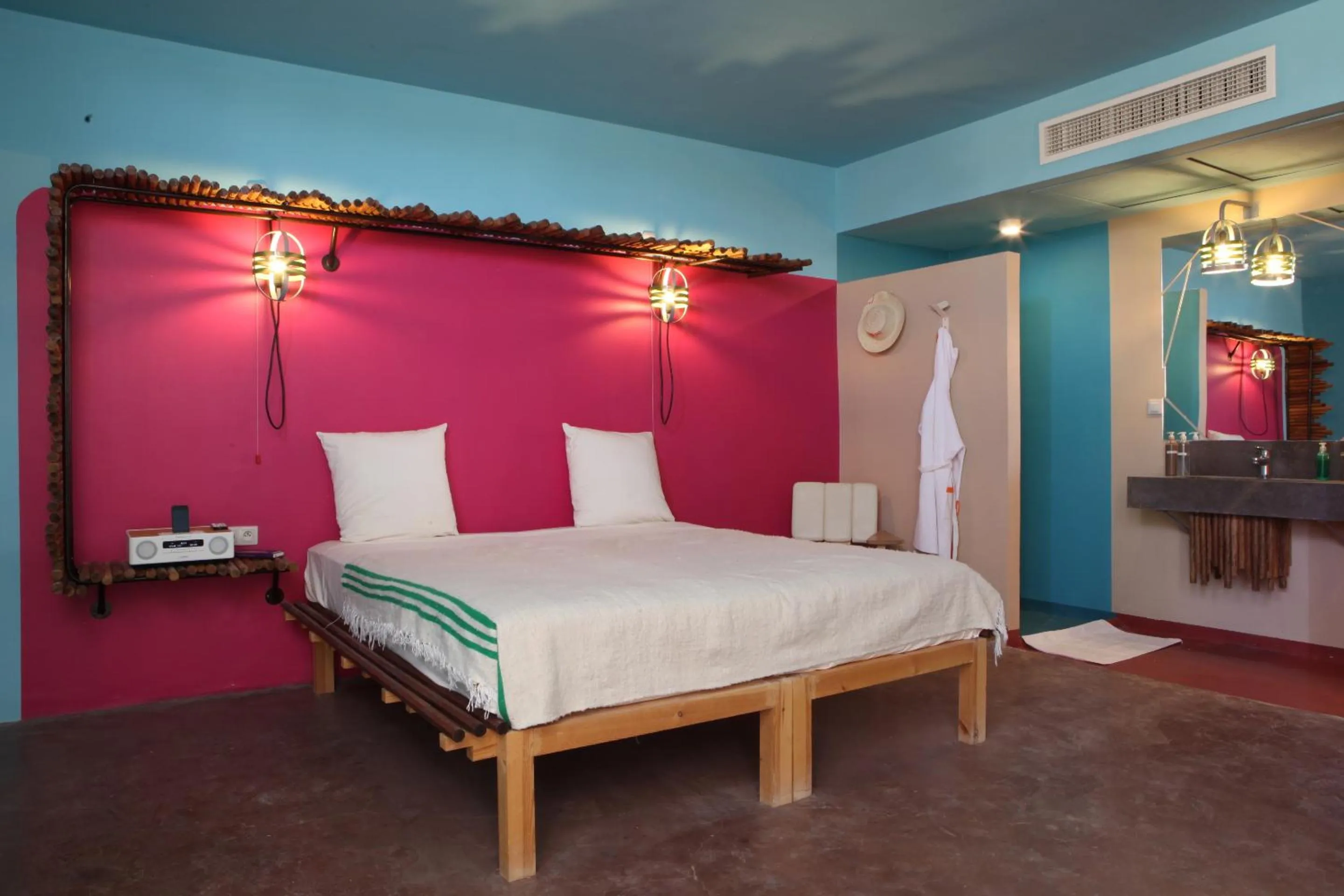 Bedroom, Bed in Hotel Dar Hi