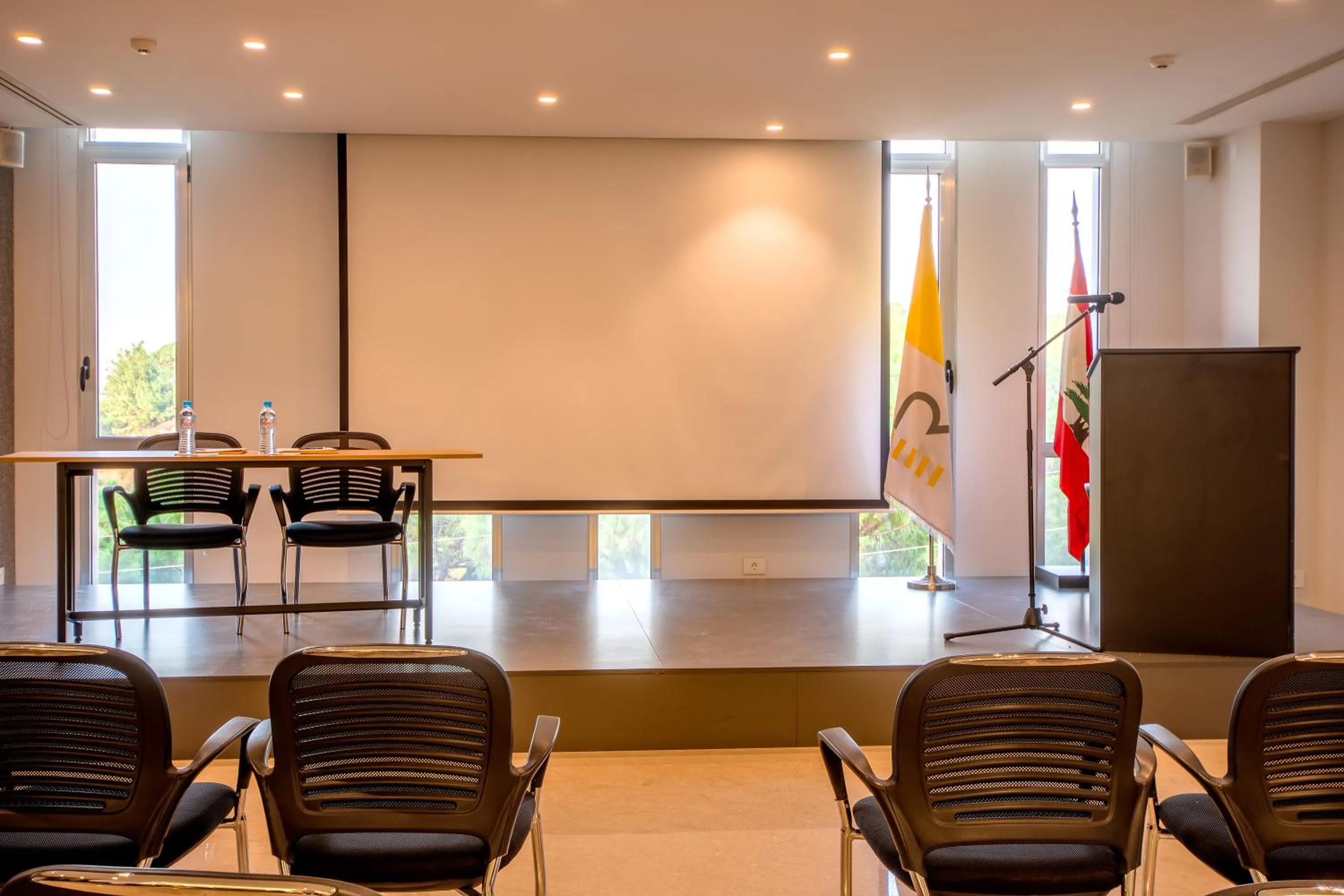 Business facilities in The Ray Hotel and Studios