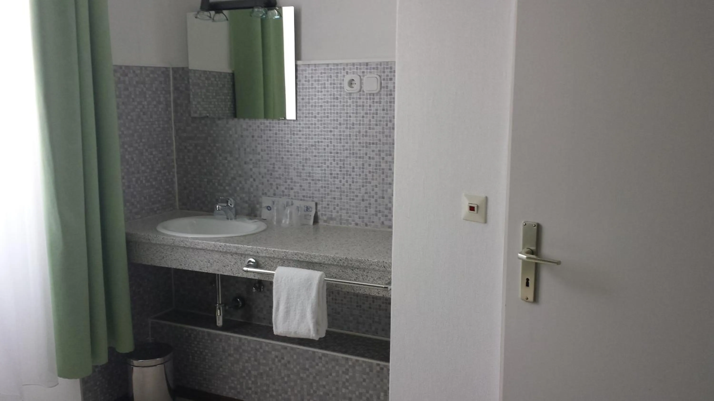 Photo of the whole room in Hotel Krone Rüdesheim