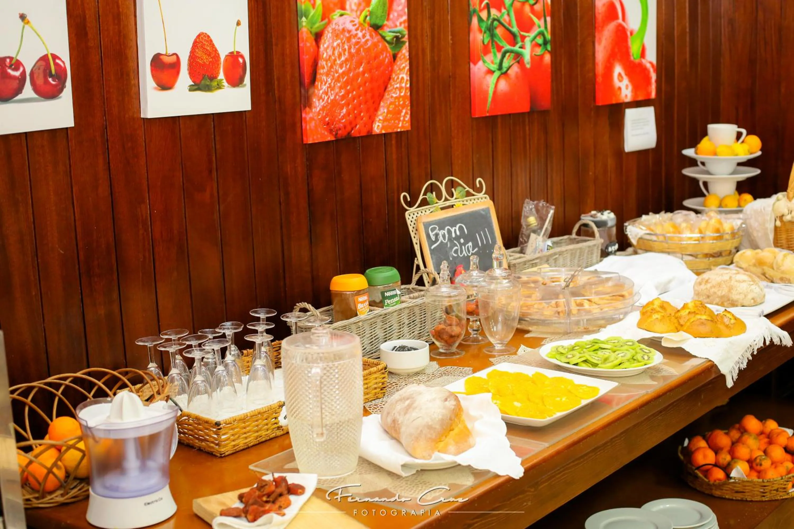 Buffet breakfast in Hotel Pantanha Nature & Fitness