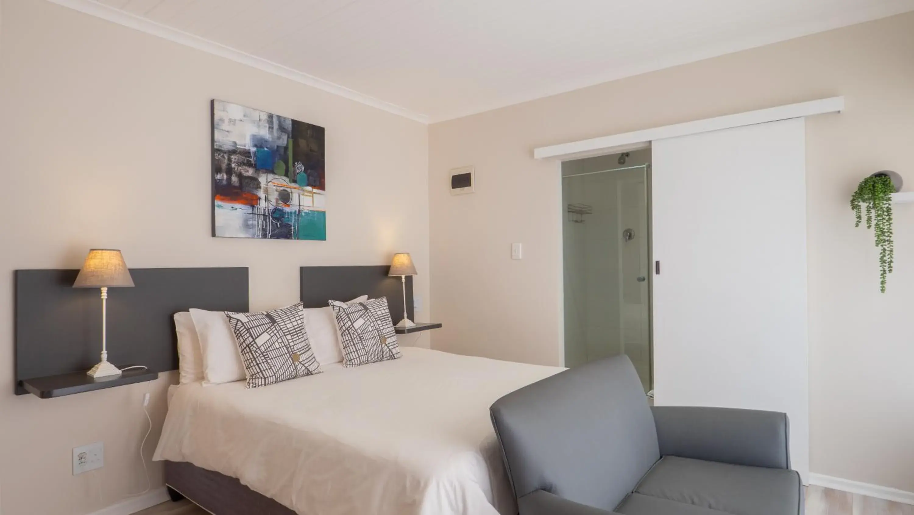 Double Room in Interlaken Guest House Double Room in Interlaken Guest House