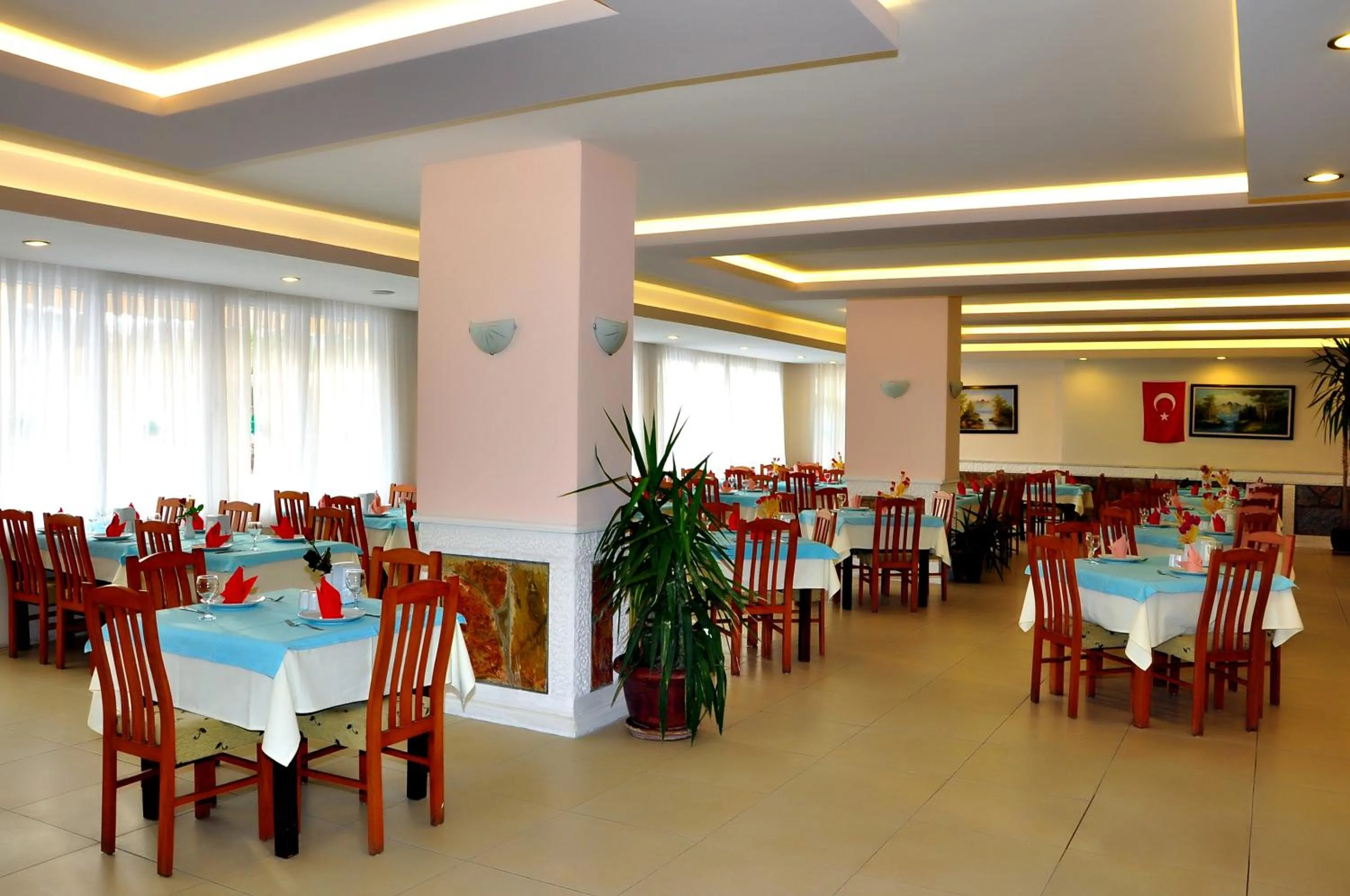 Cinar Family Suite Hotel