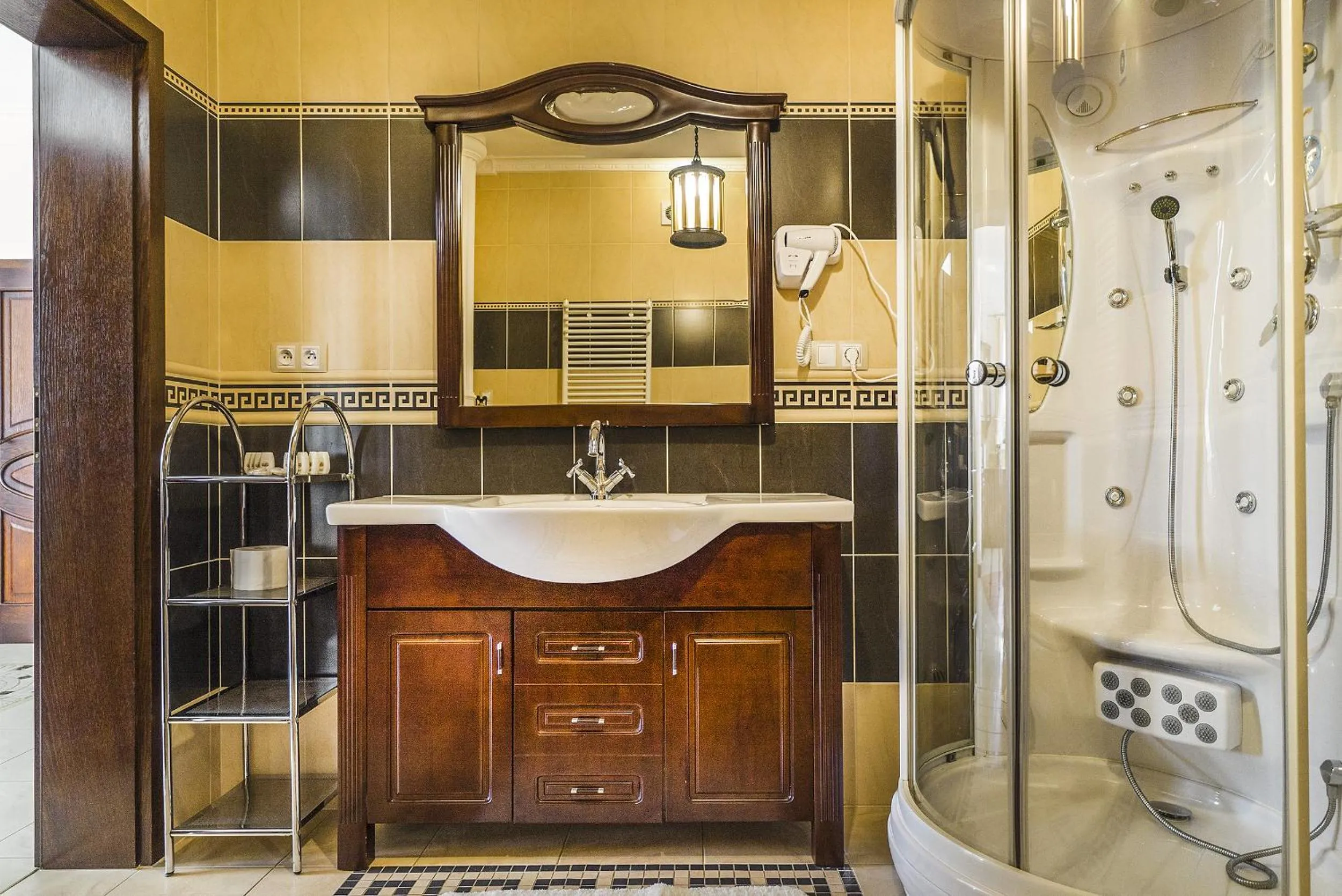 Shower in Willa Aleksander