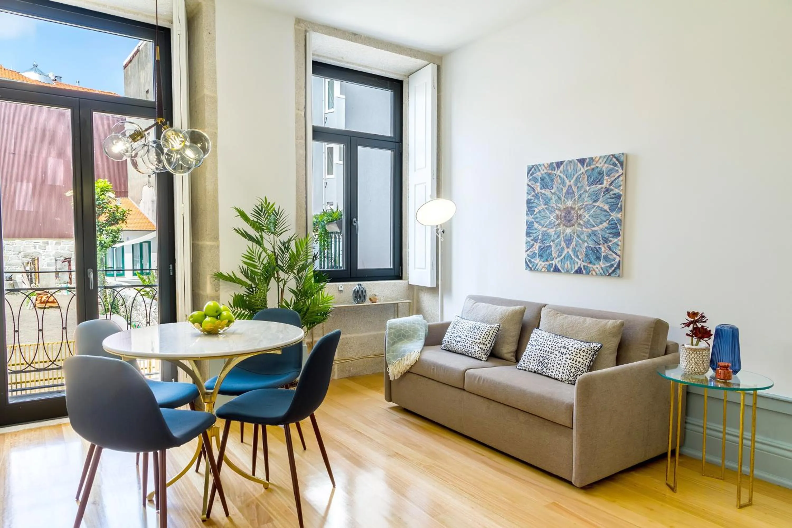 Living room in InSitu Formosa 168 by Guestify