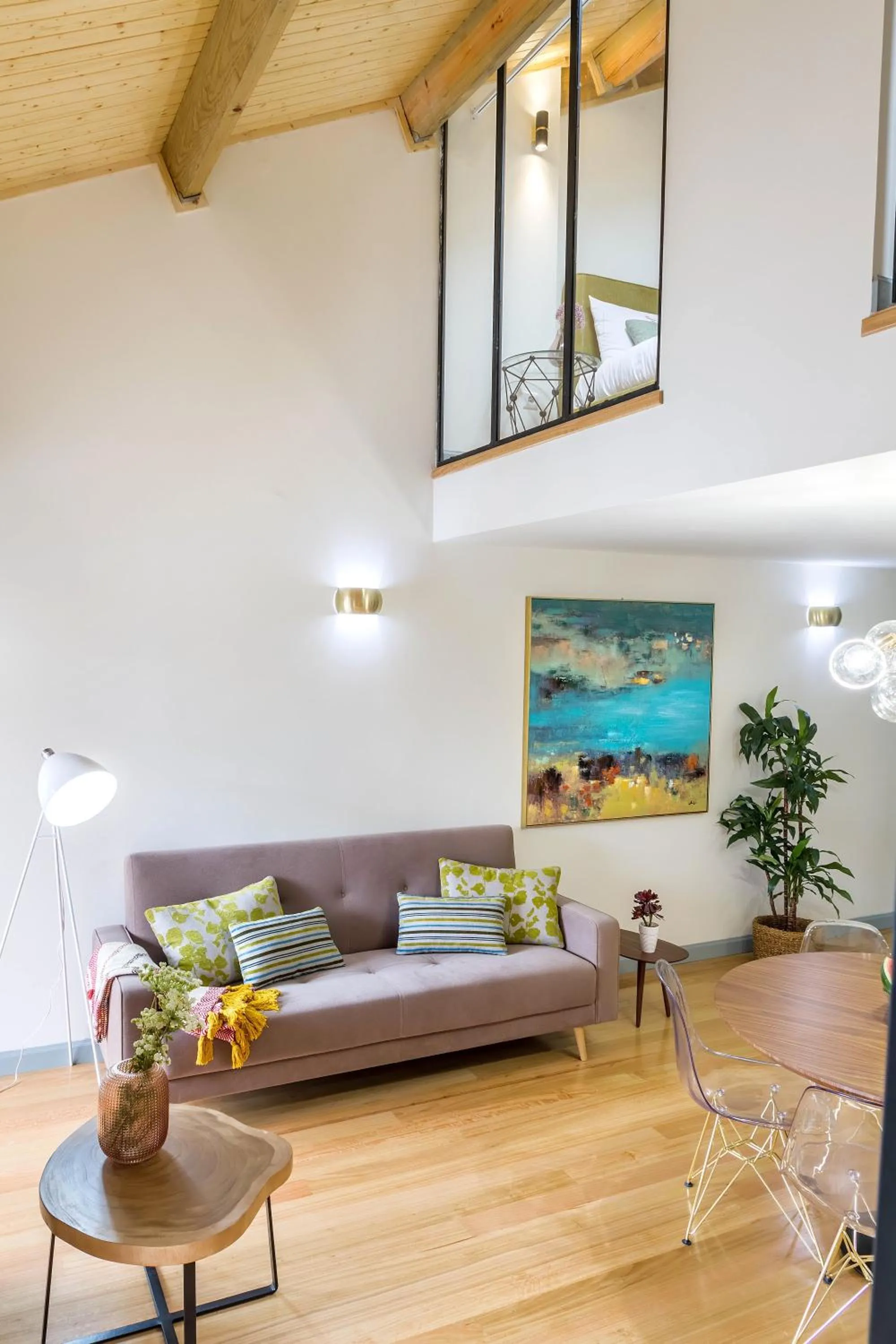 Bed in InSitu Formosa 168 by Guestify