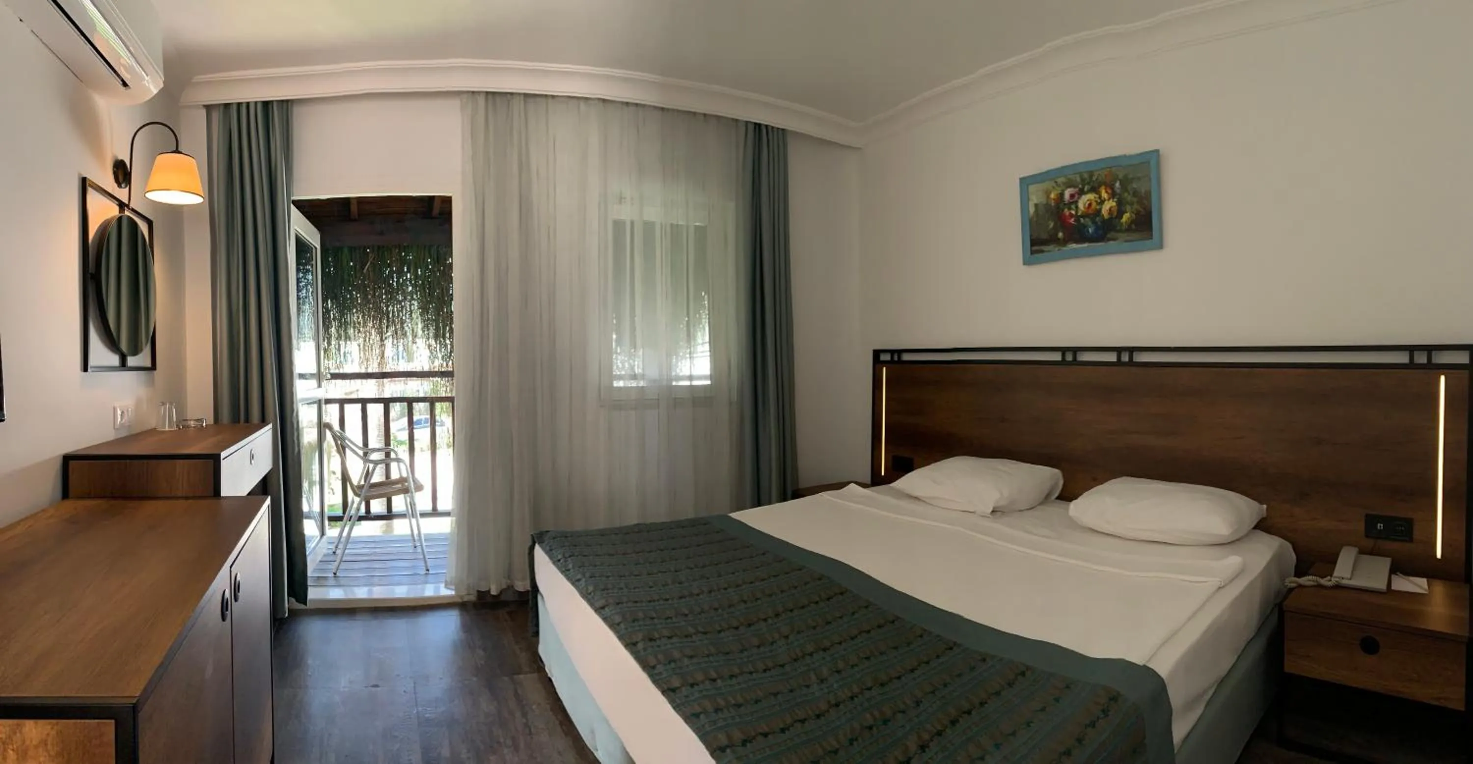 Bed in Bitez Garden Life