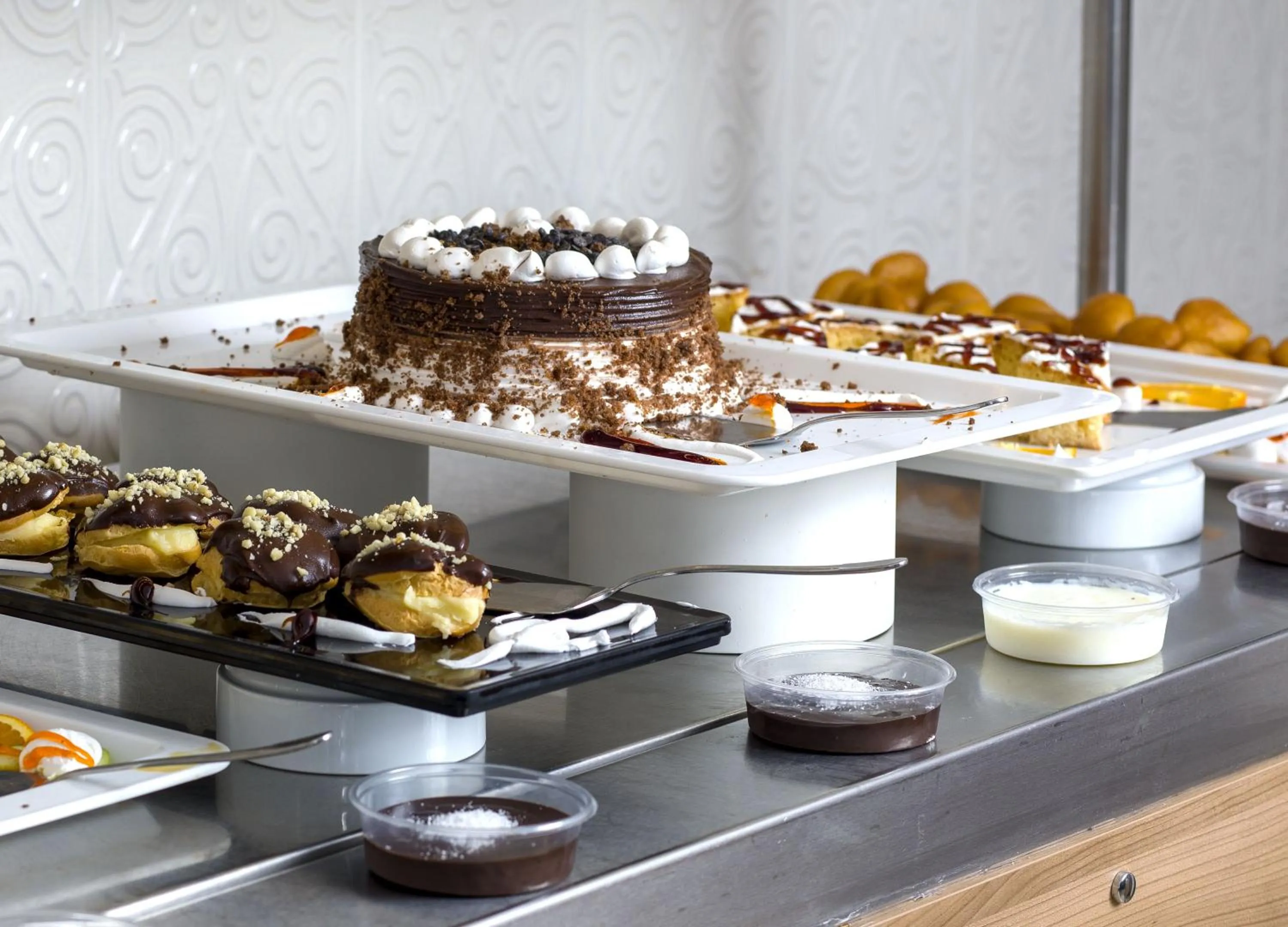 Food in Bitez Garden Life