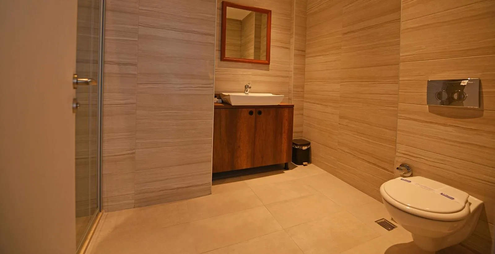 Toilet in Bitez Garden Life