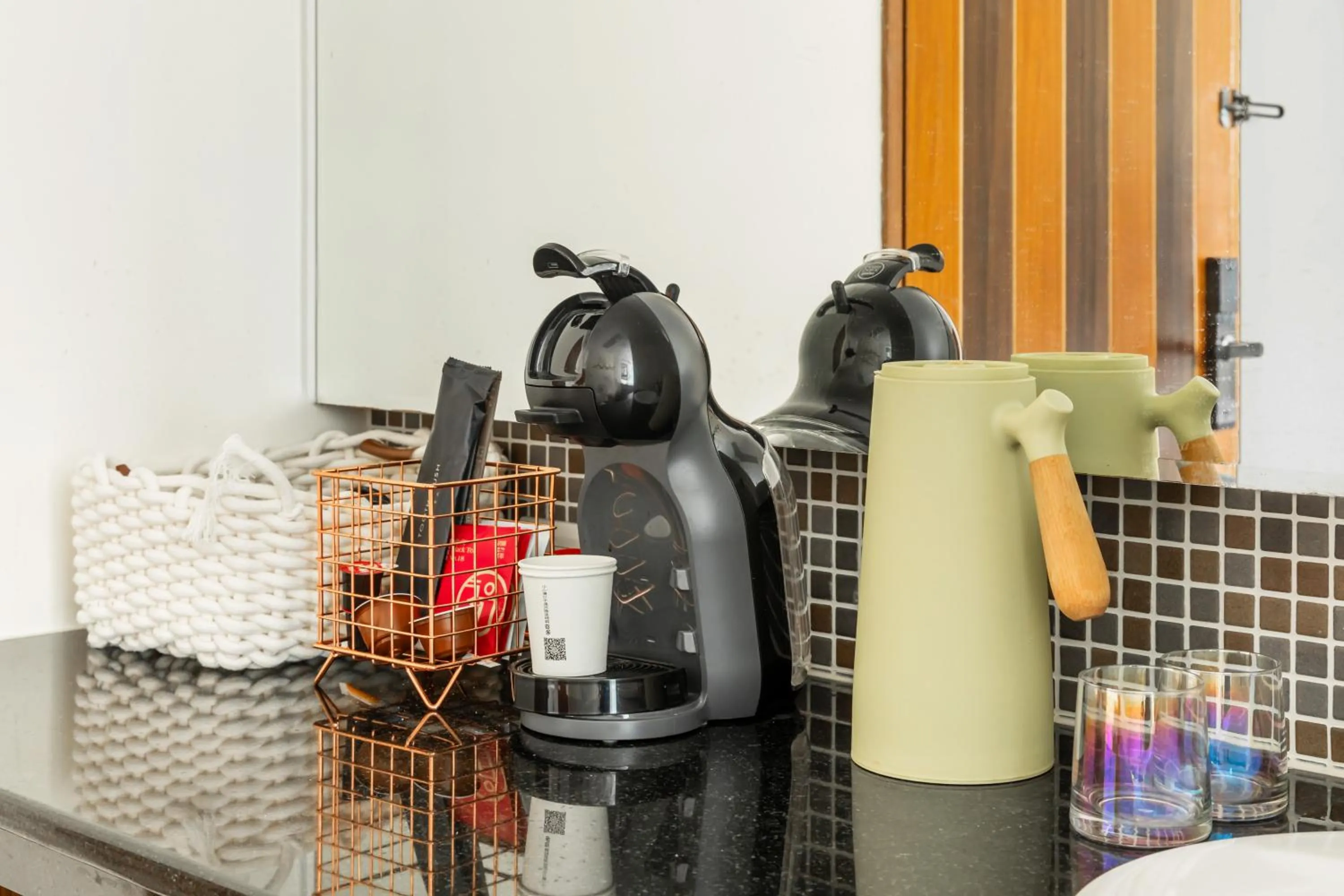 Coffee/tea facilities in Jhai Wu