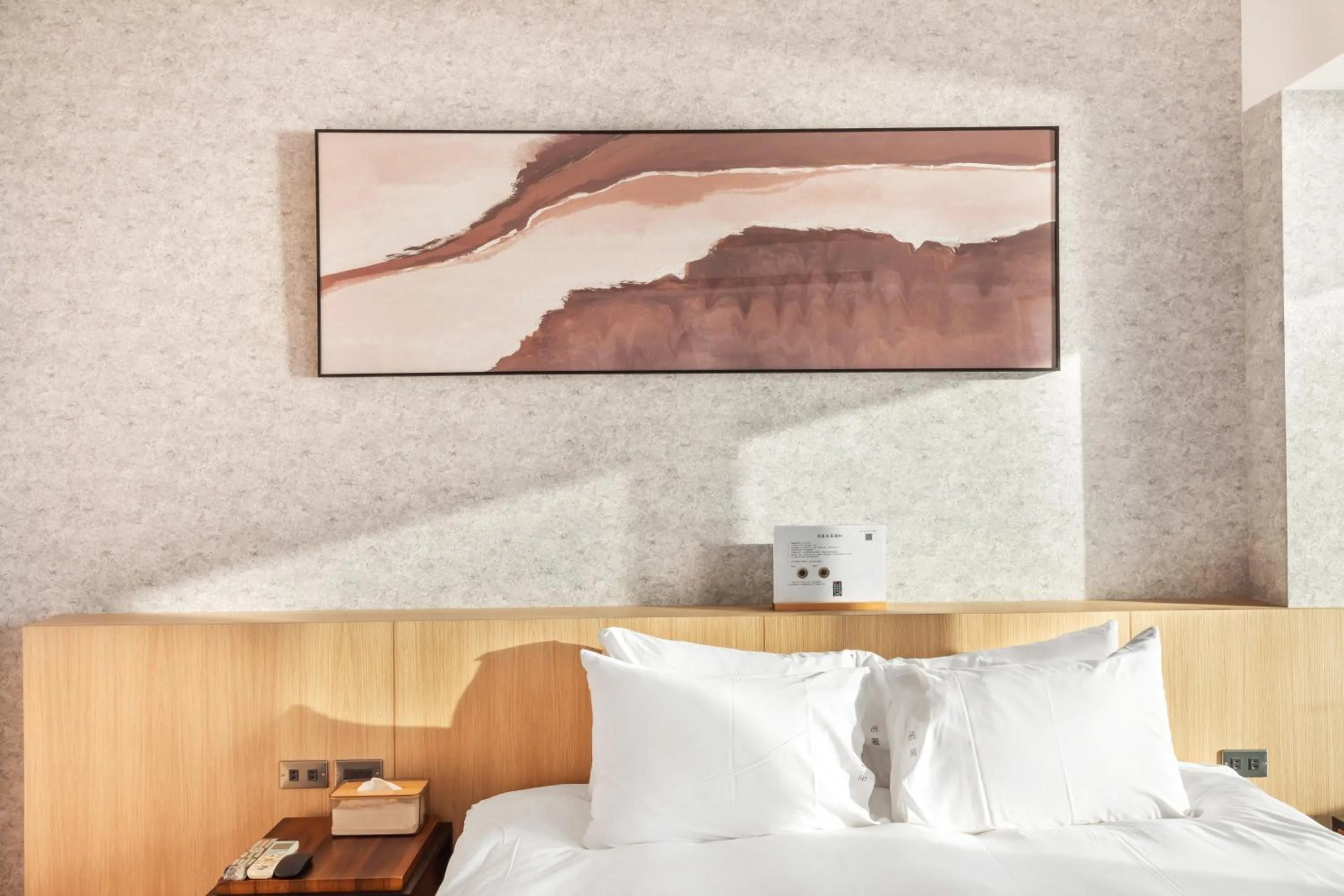 Photo of the whole room, Bed in Jhai Wu