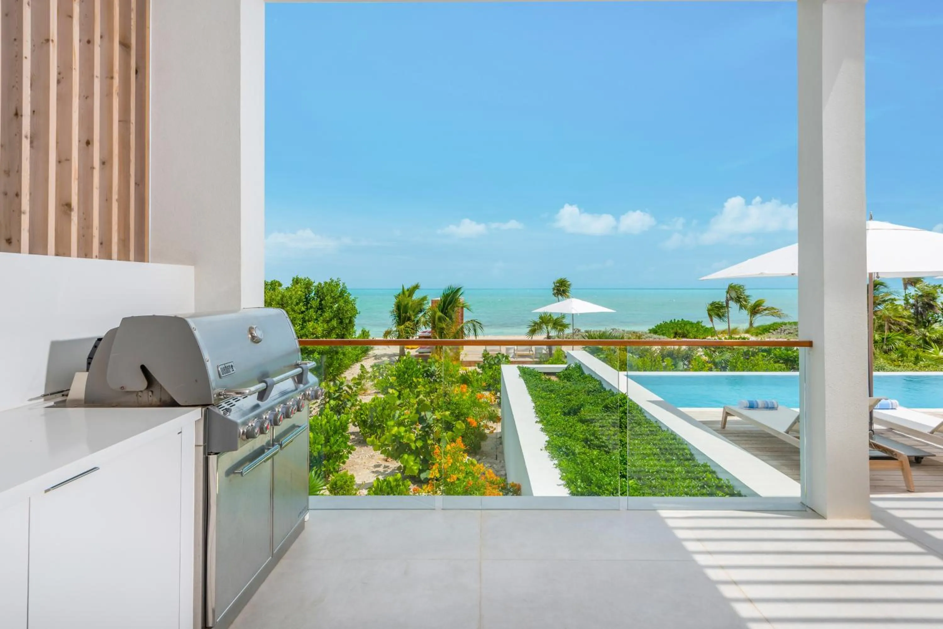 BBQ facilities in Beach Enclave