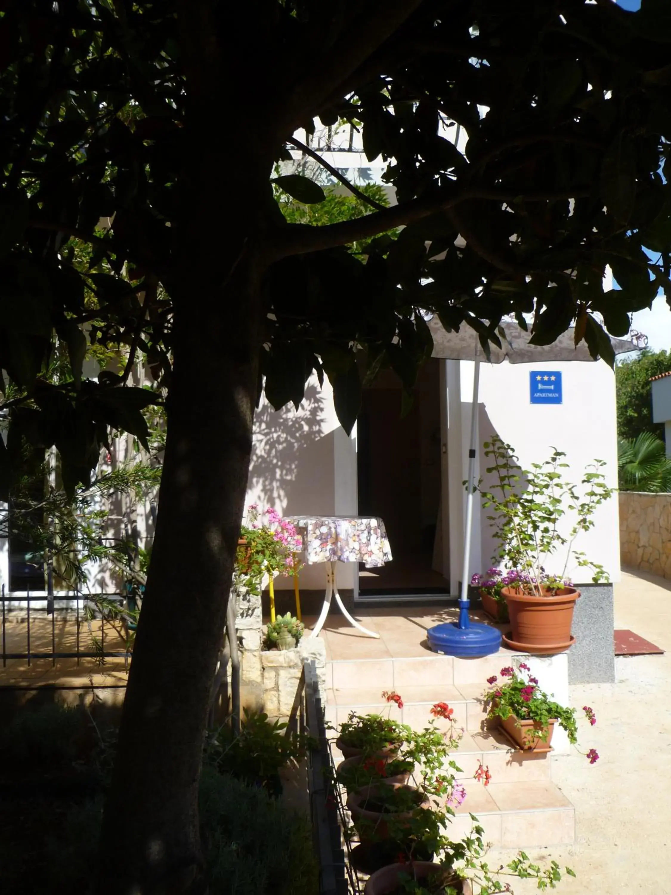 Single Room in Apartments Mirta Single Room in Apartments Mirta