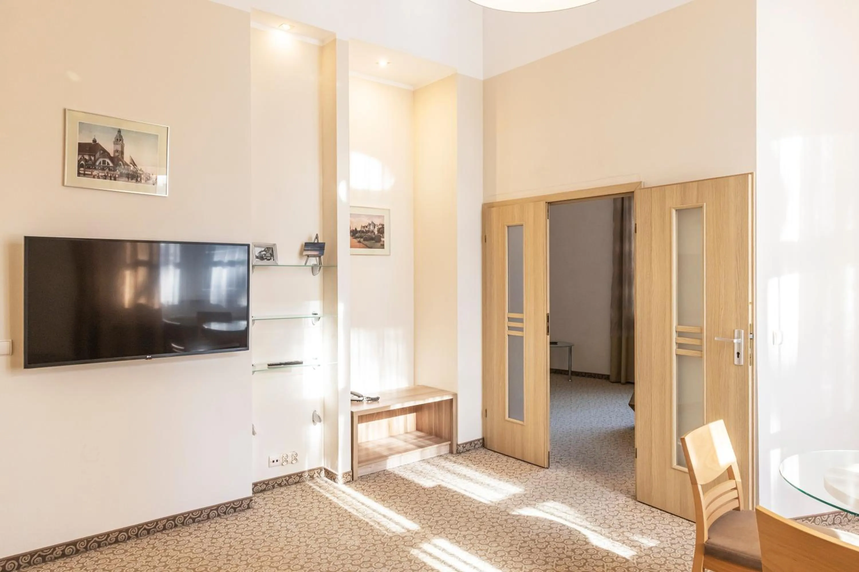 Photo of the whole room in Hotel Cesarskie Ogrody