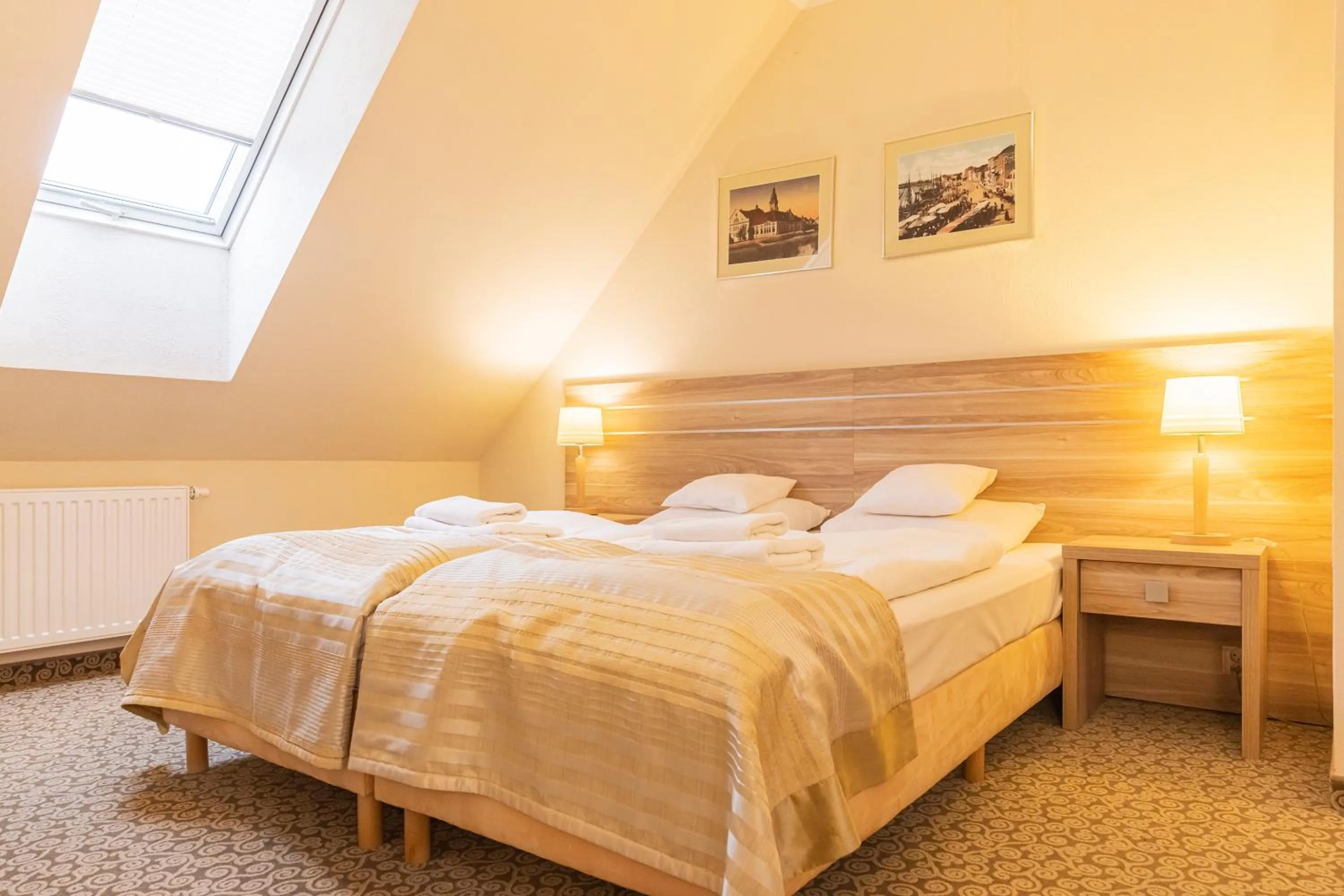 Photo of the whole room, Bed in Hotel Cesarskie Ogrody