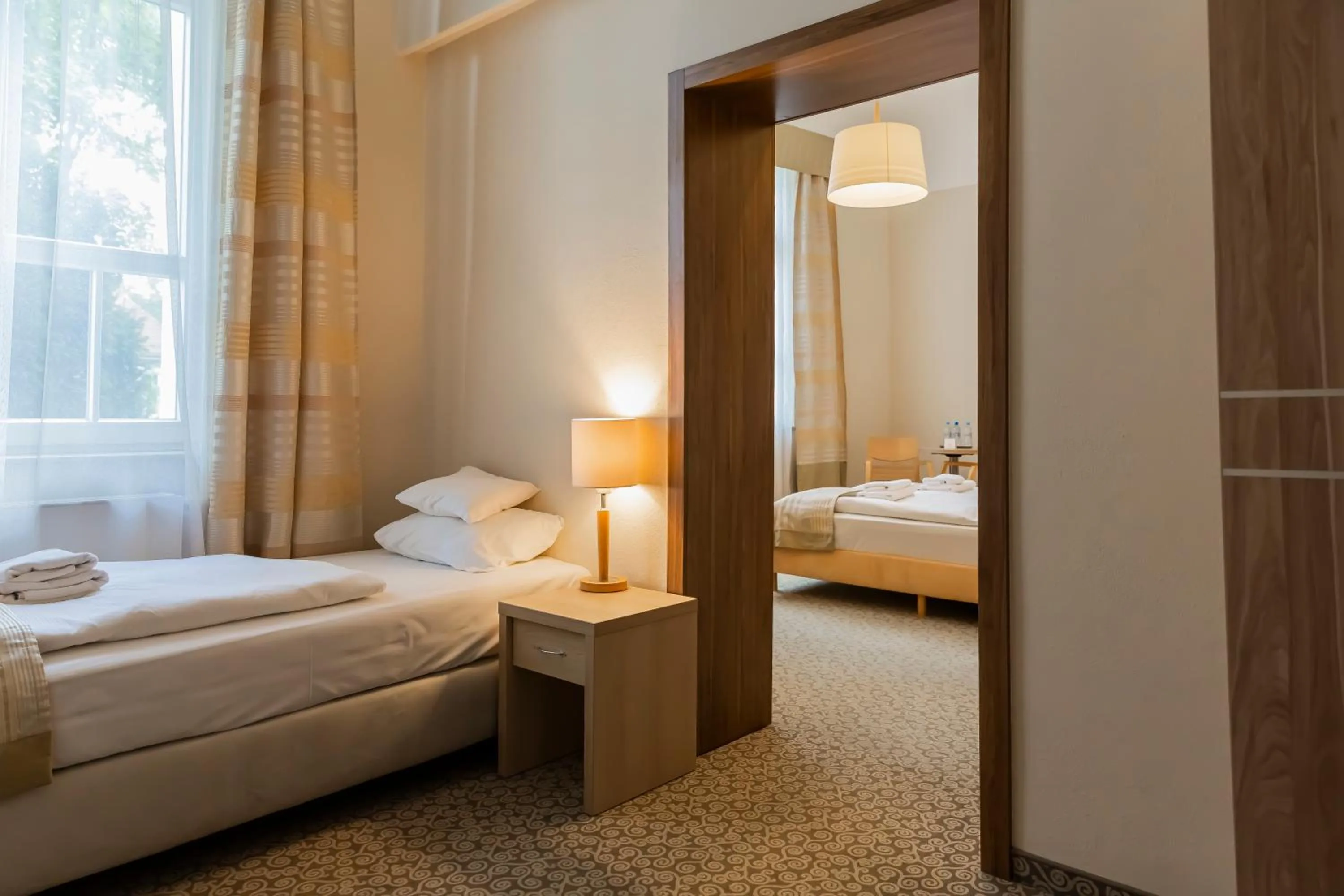 Photo of the whole room, Bed in Hotel Cesarskie Ogrody