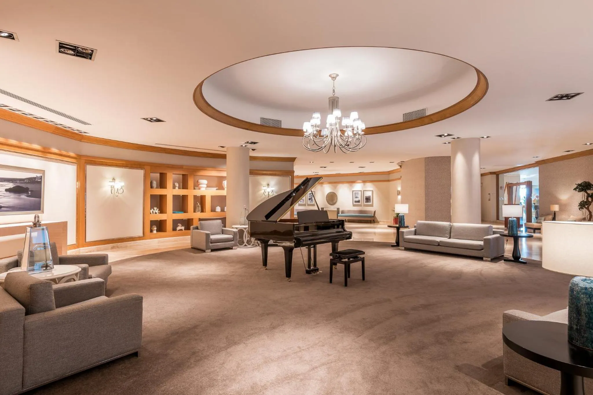 Seating area in Sesimbra Oceanfront Hotel - Preferred Hotels and Resorts