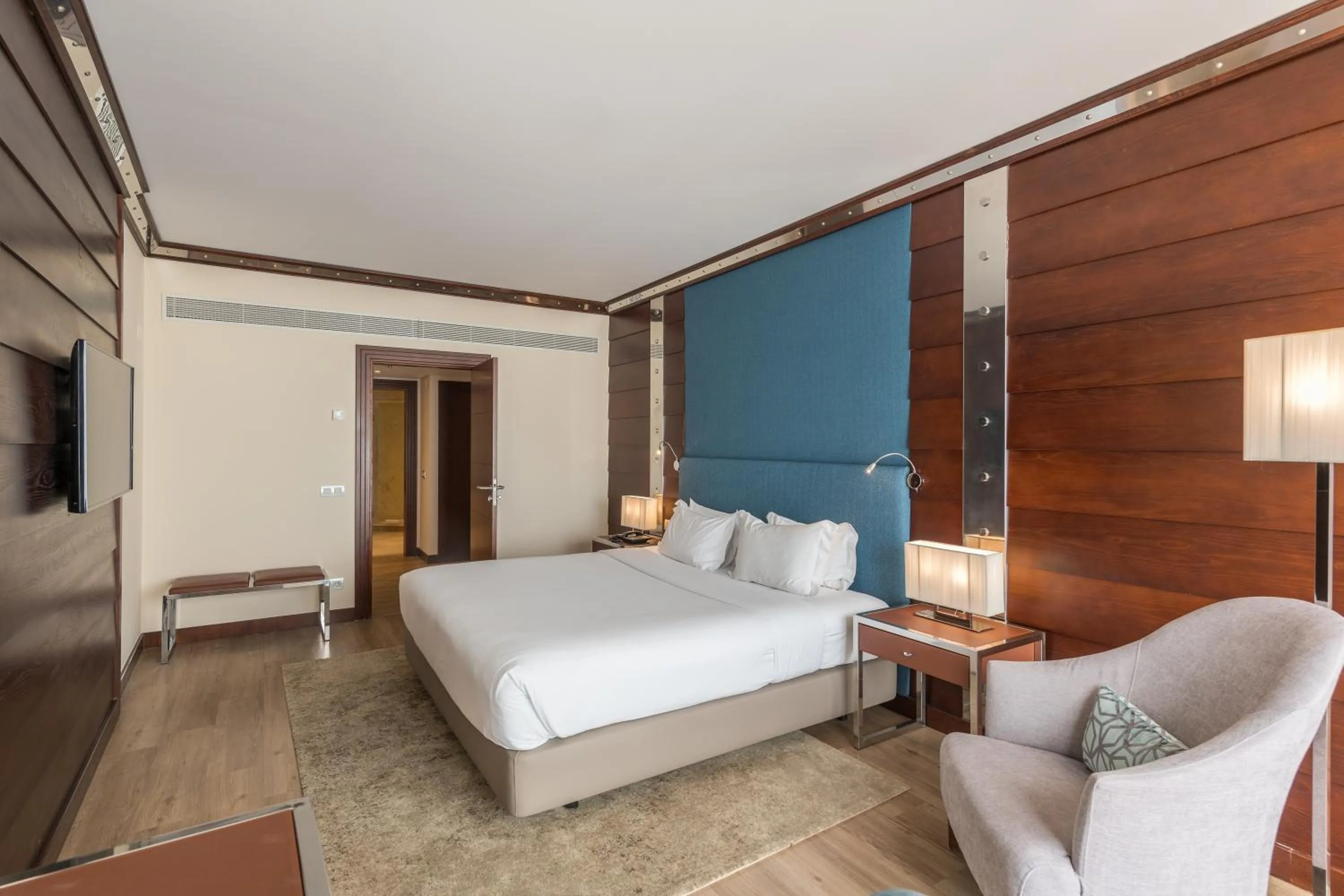 Bed in Sesimbra Oceanfront Hotel - Preferred Hotels and Resorts