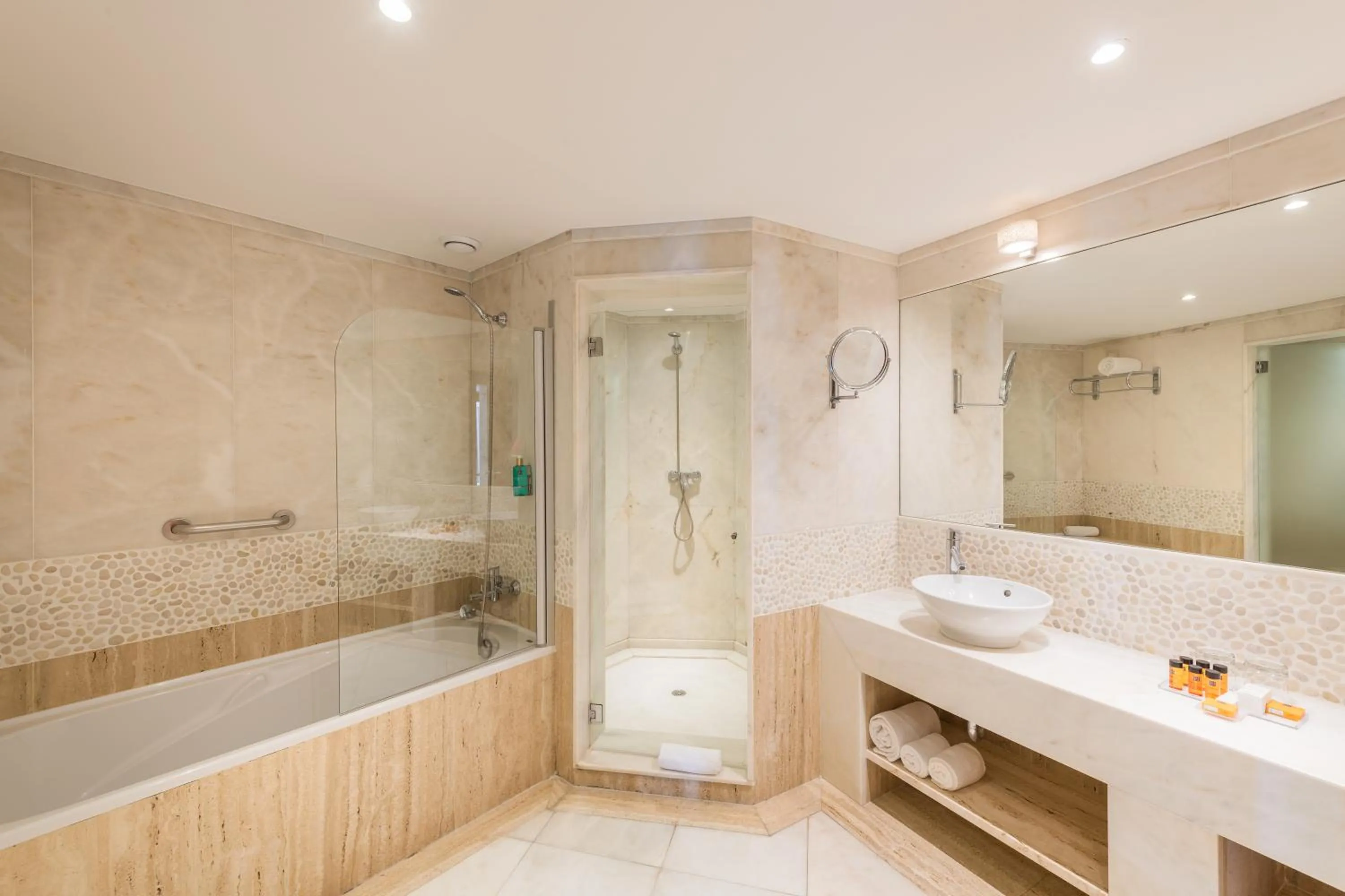 Shower in Sesimbra Oceanfront Hotel - Preferred Hotels and Resorts