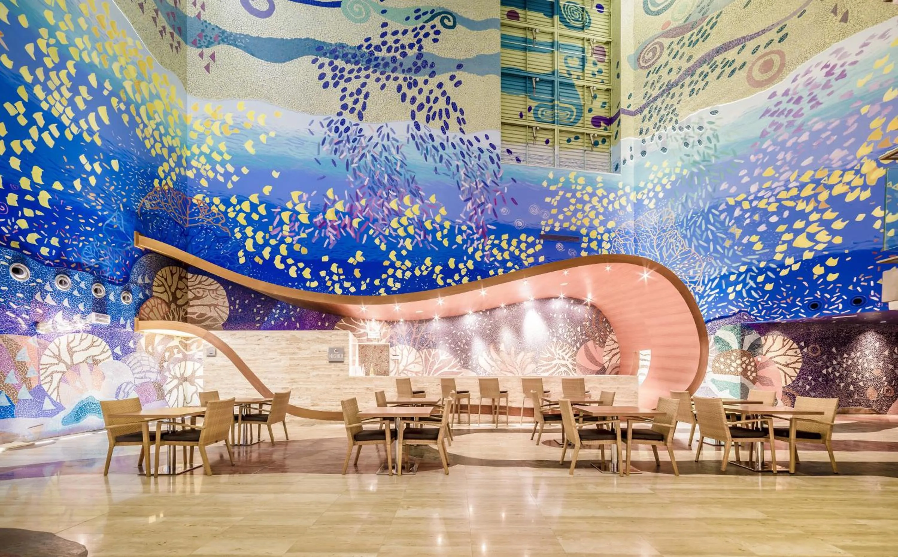 Restaurant/places to eat in Sesimbra Oceanfront Hotel - Preferred Hotels and Resorts