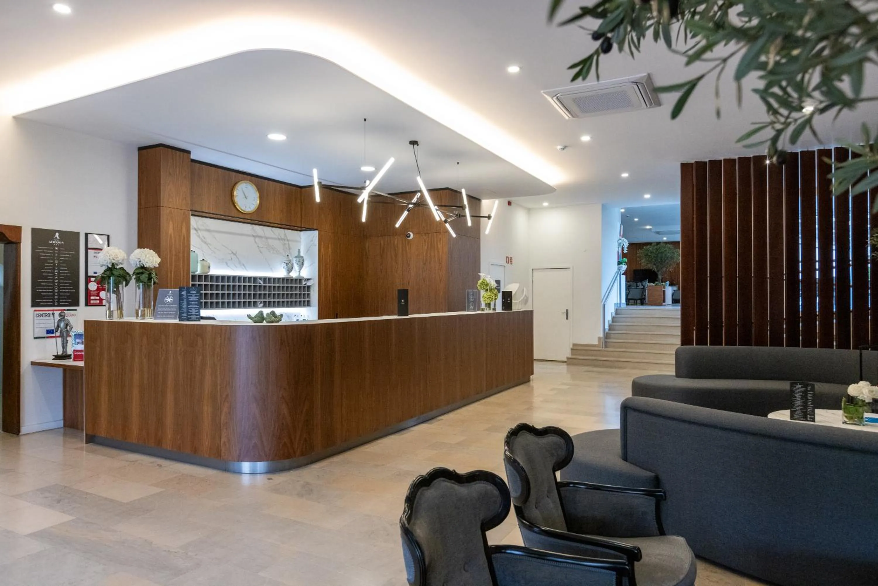Lobby or reception in Hotel Afonso V & SPA