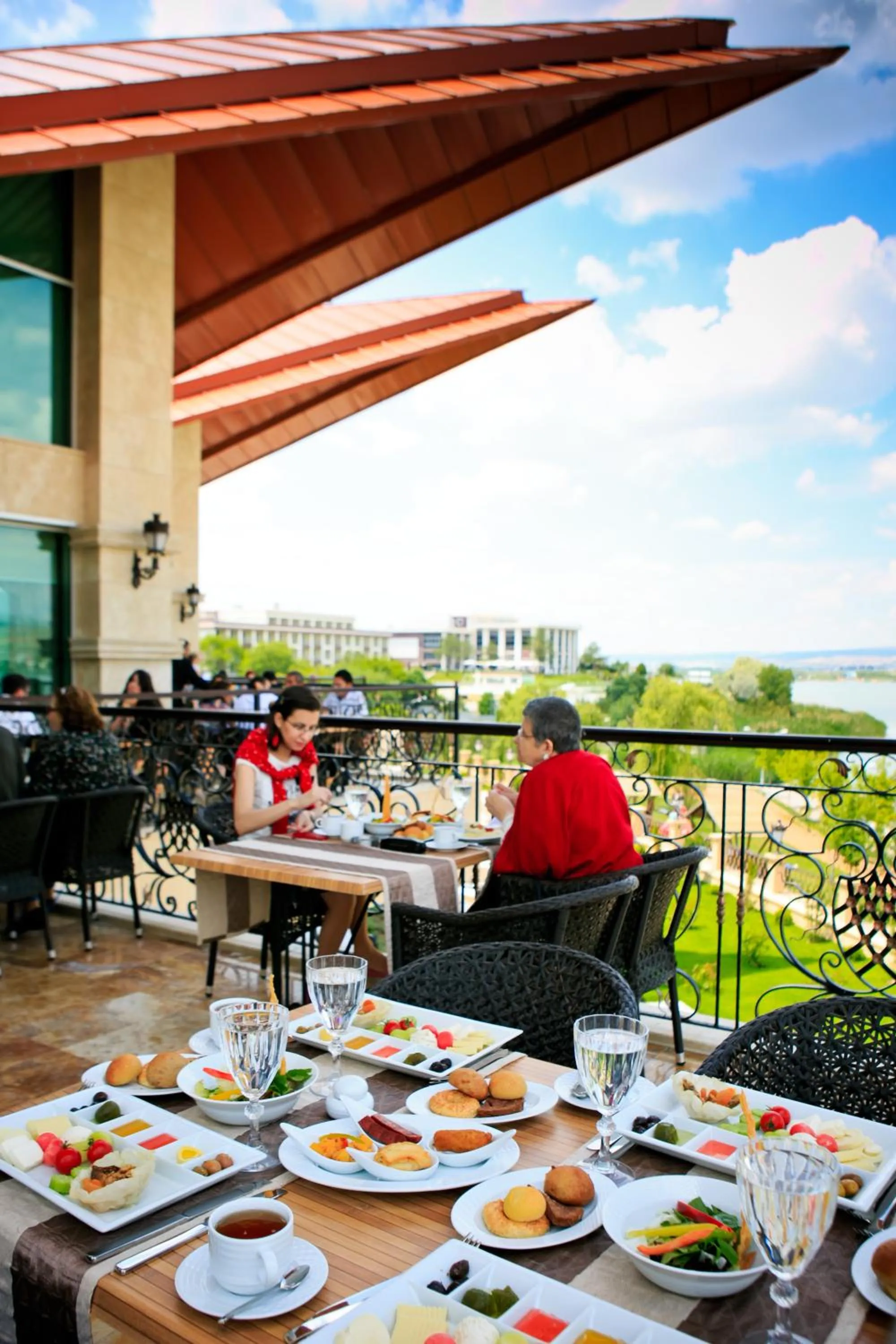 Breakfast in Kronos Hotel