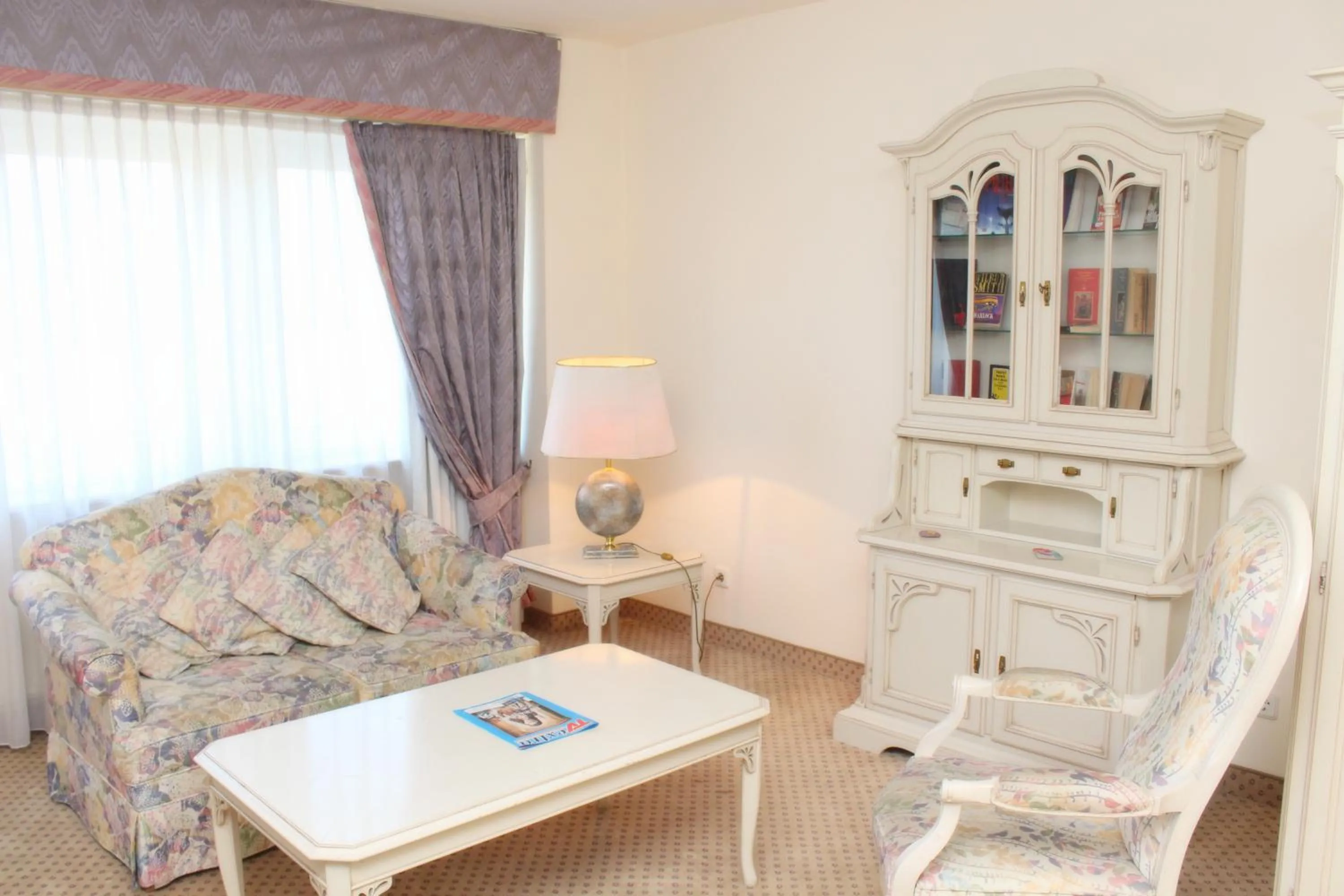 Seating area in Elbroich Hotel Düsseldorf