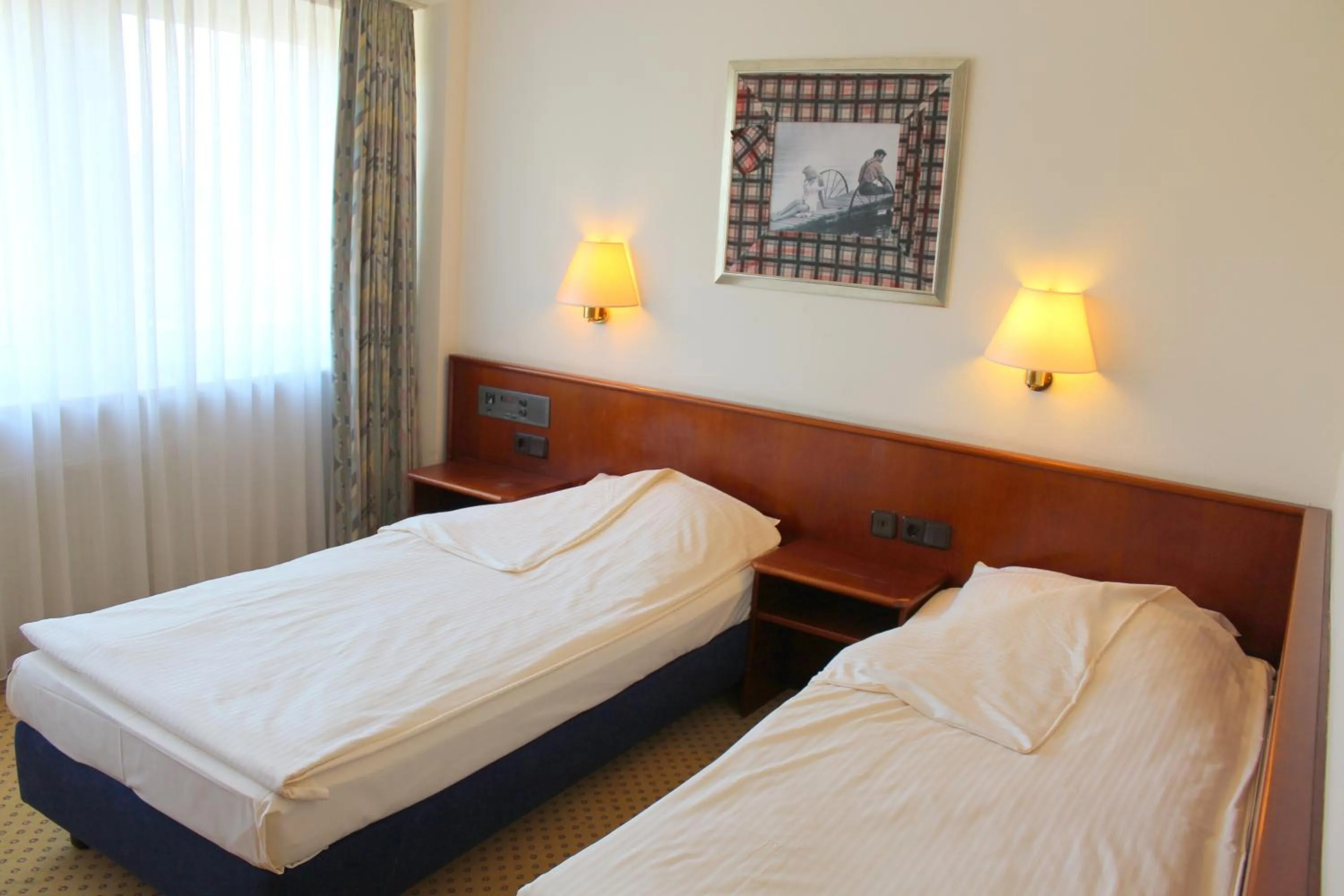 Bedroom, Bed in Elbroich Hotel Düsseldorf