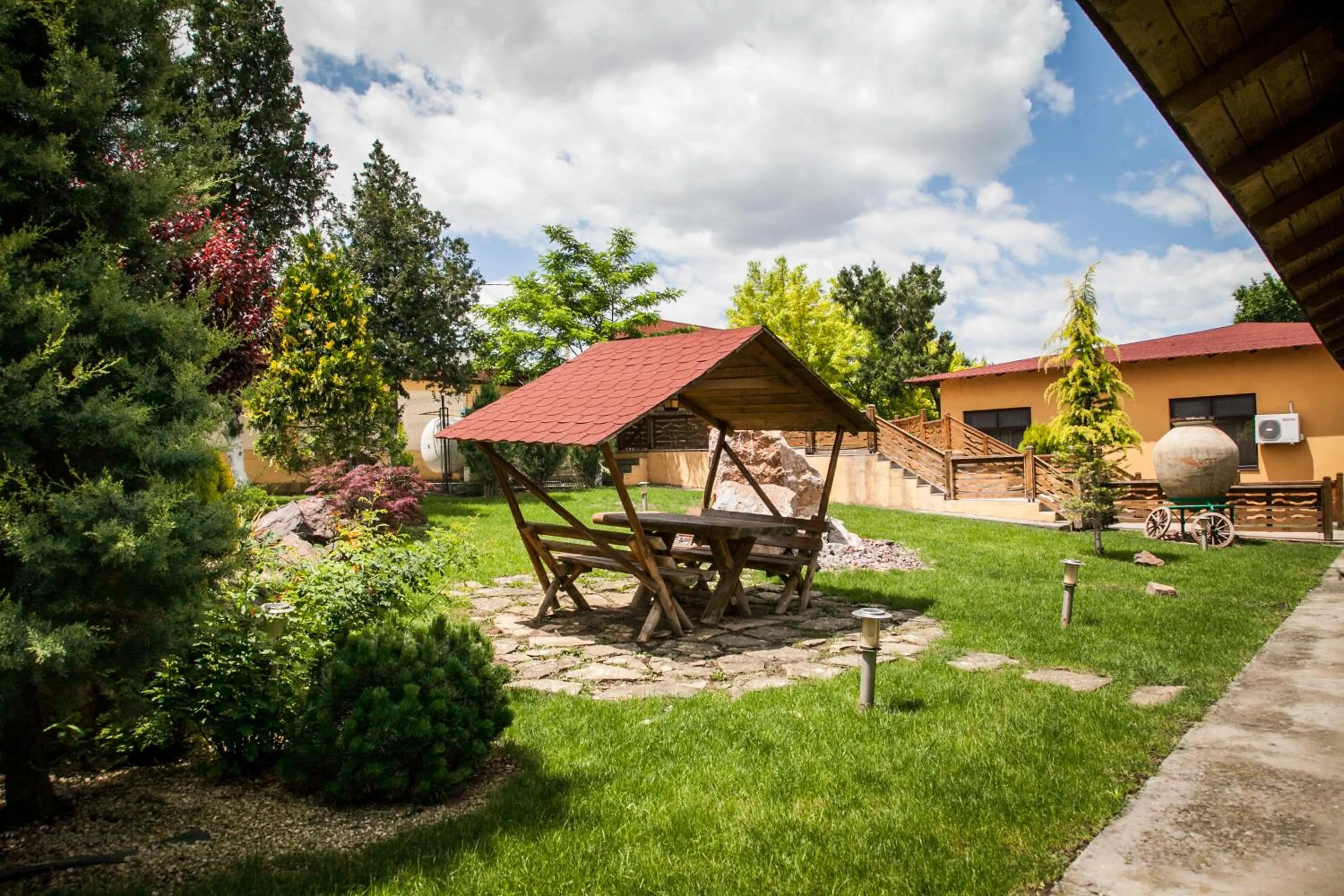 Garden in Hotel Mondial - Baia
