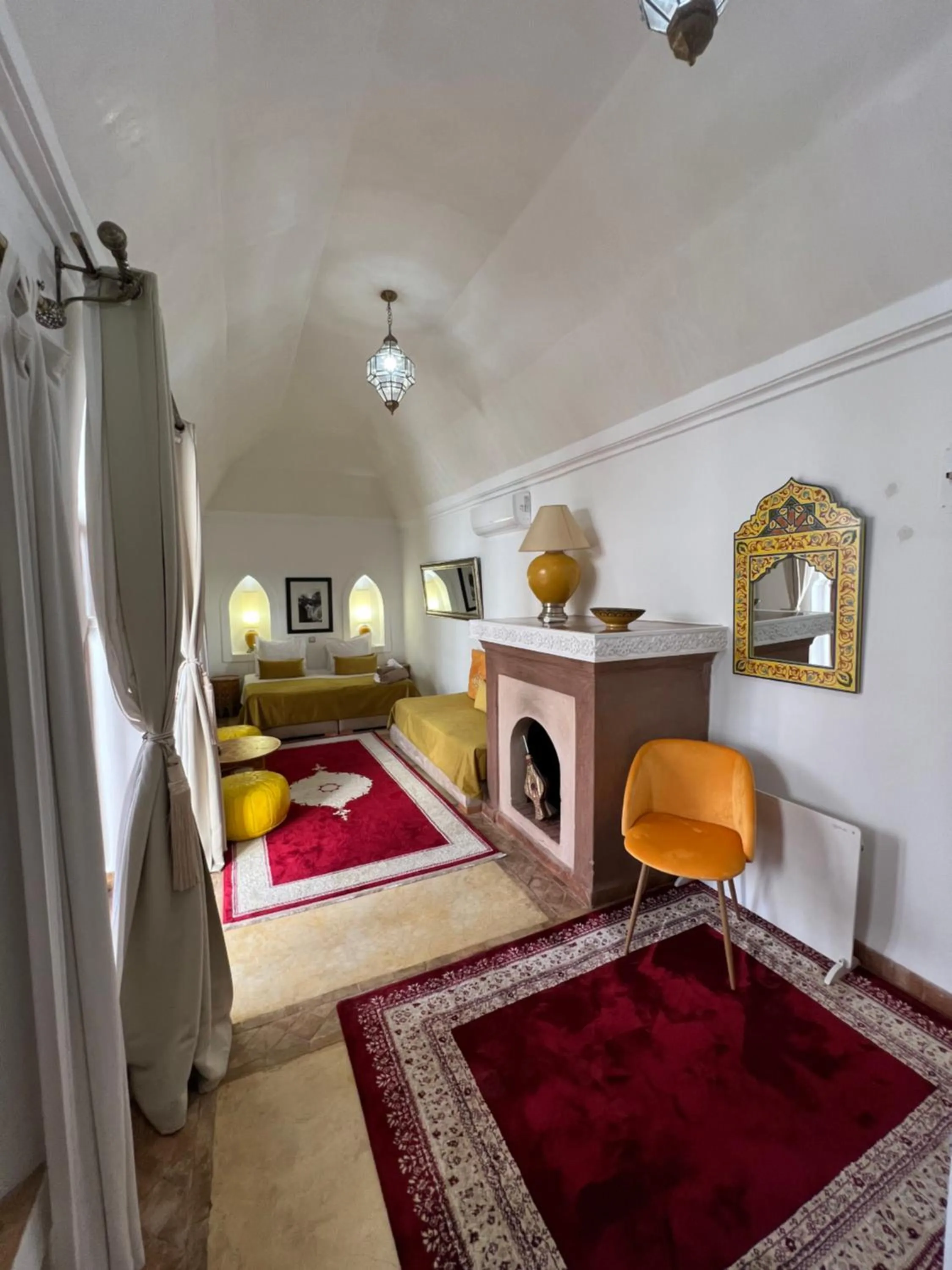 Photo of the whole room, Bed in Riad Villa El Arsa