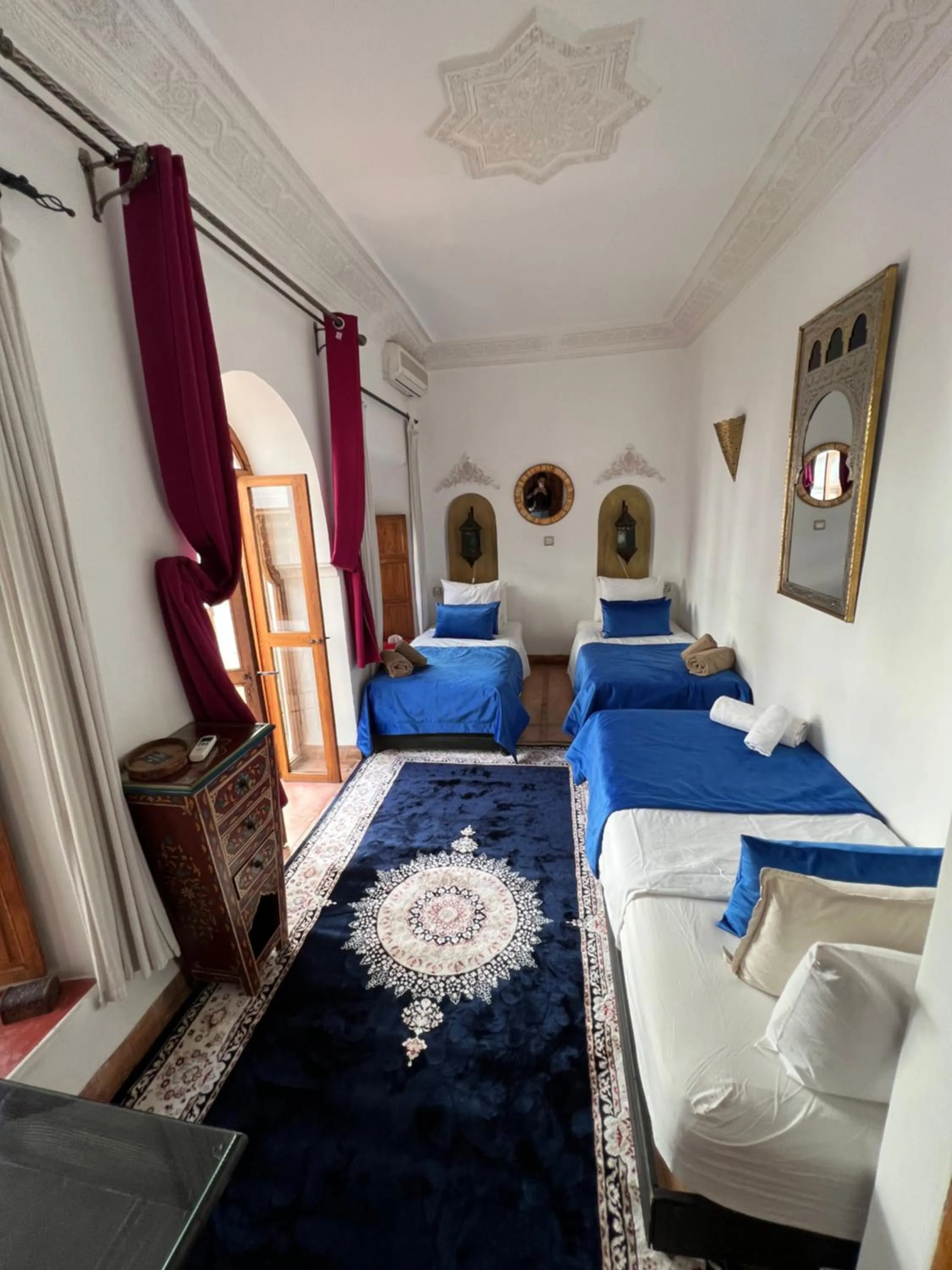 Bed in Riad Villa El Arsa