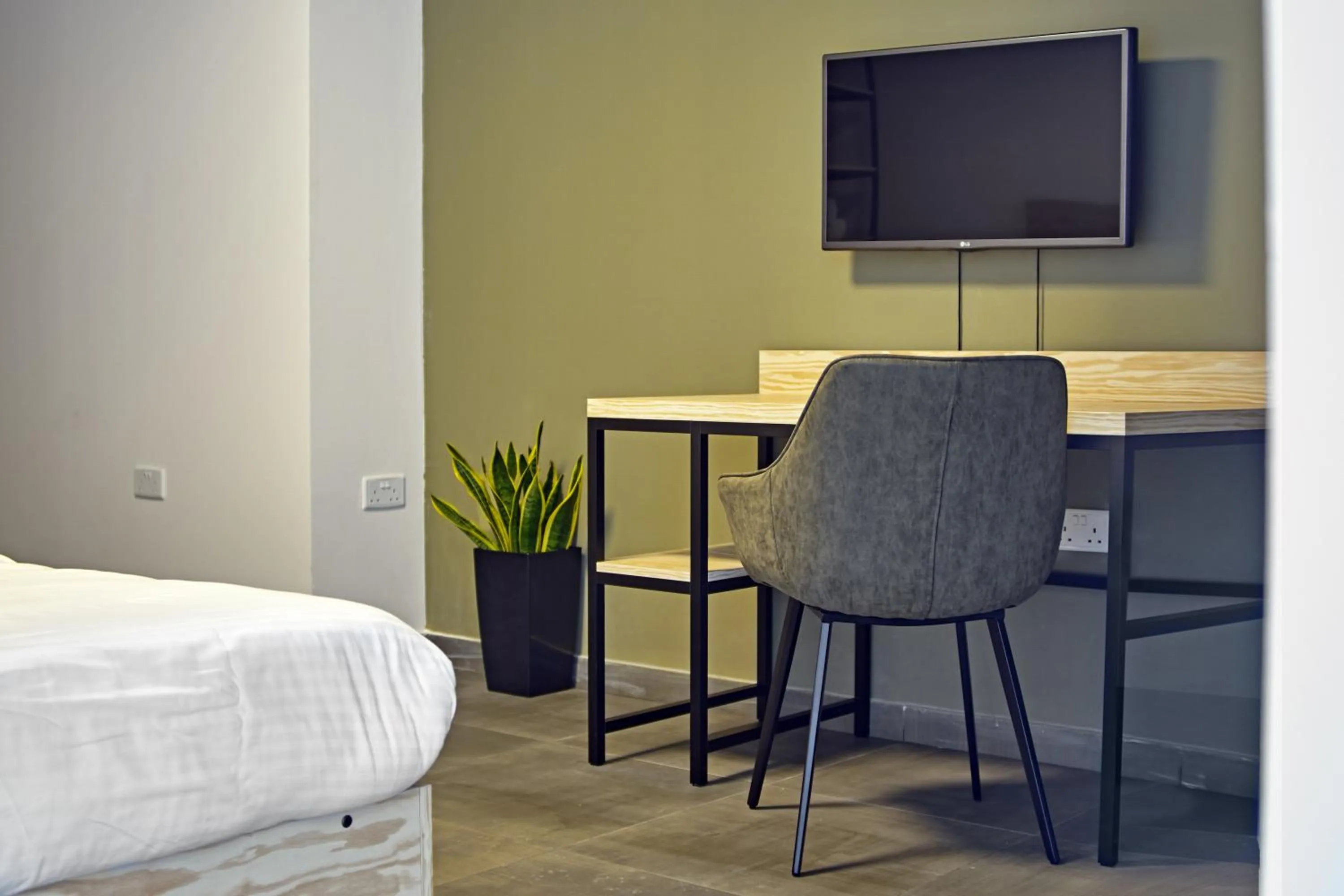 Bedroom, Bed in Mr Todd Hotel