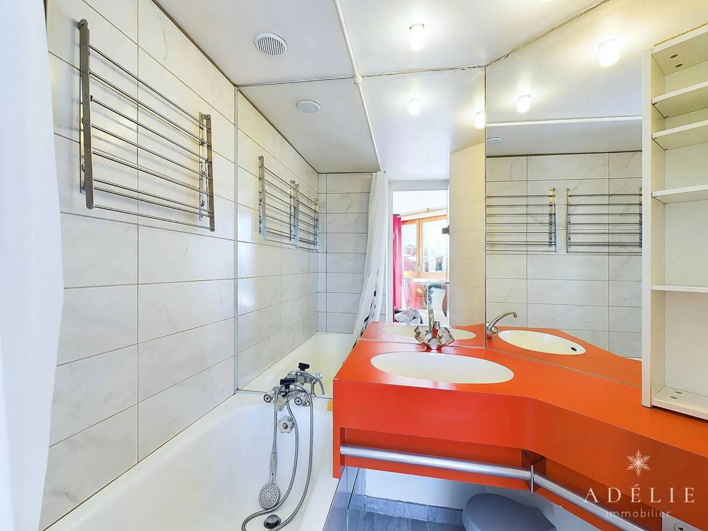 Charmant 2P avec Parking, Balcon, près des Pistes et Commerces à Montvalezan - FR-1-398-509