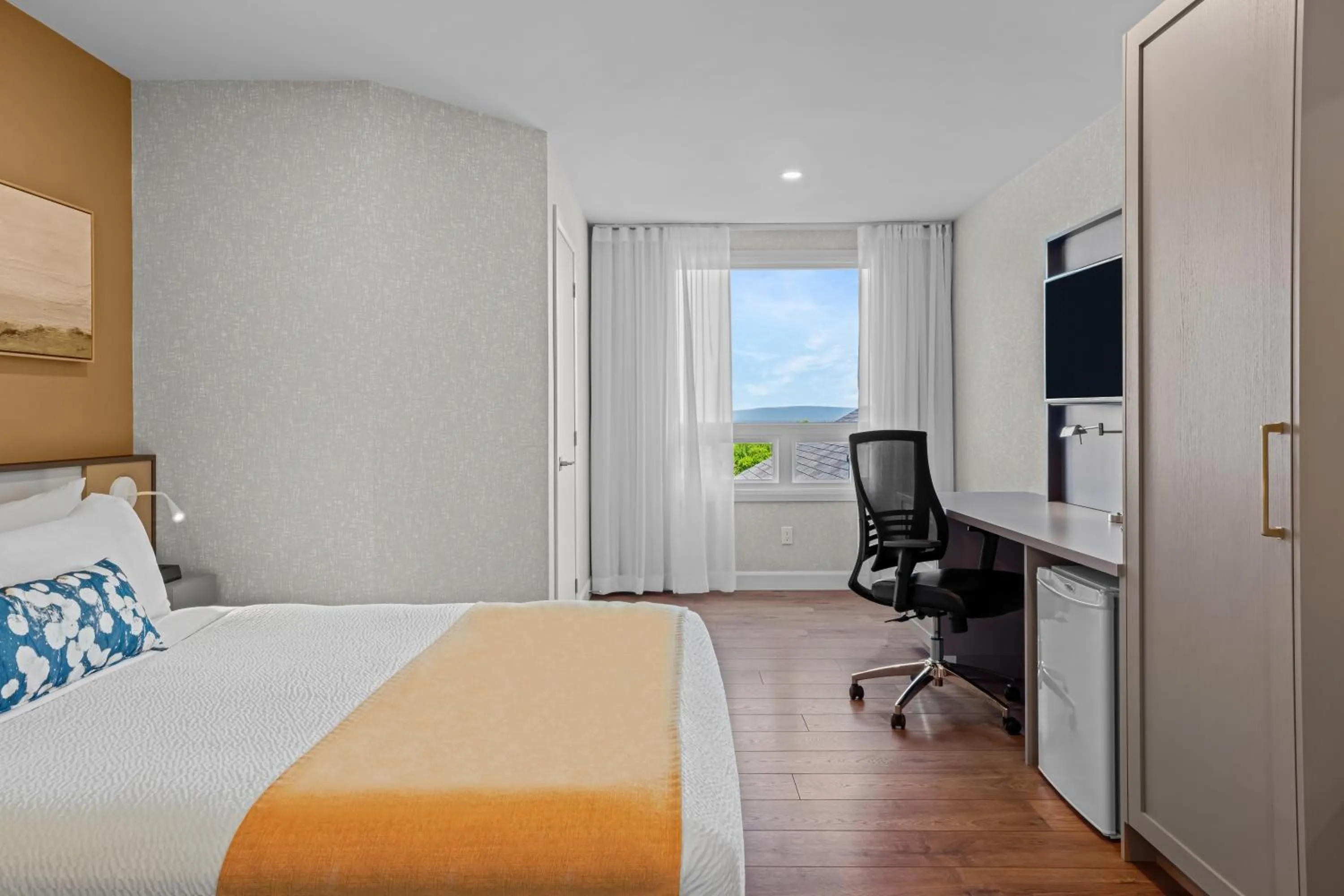 Bed in Days Inn by Wyndham Riviere-Du-Loup