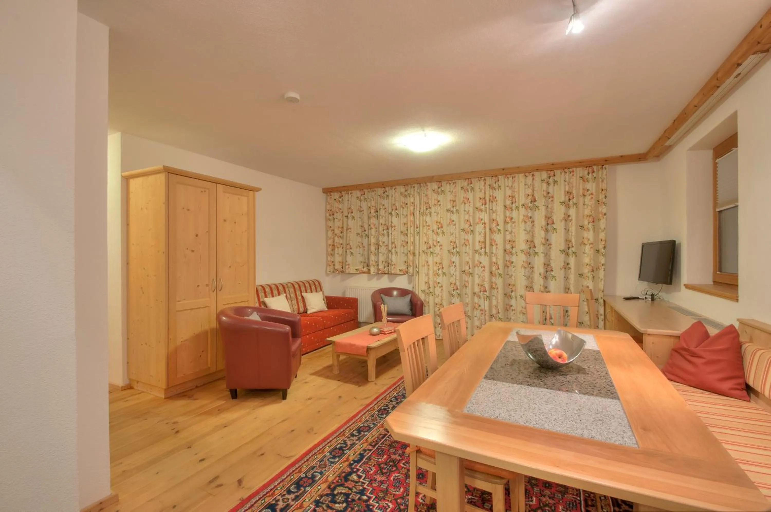 Dining area in Apart Ehart