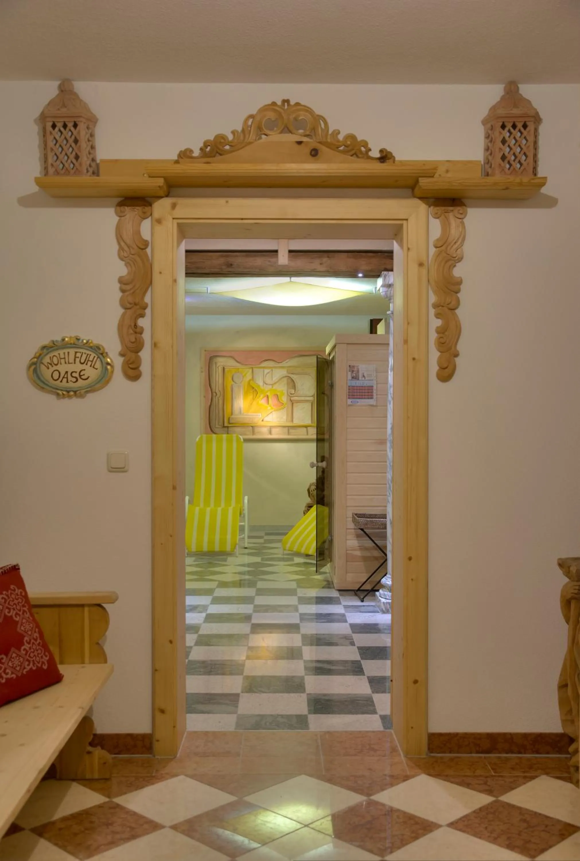 Decorative detail in Apart Ehart
