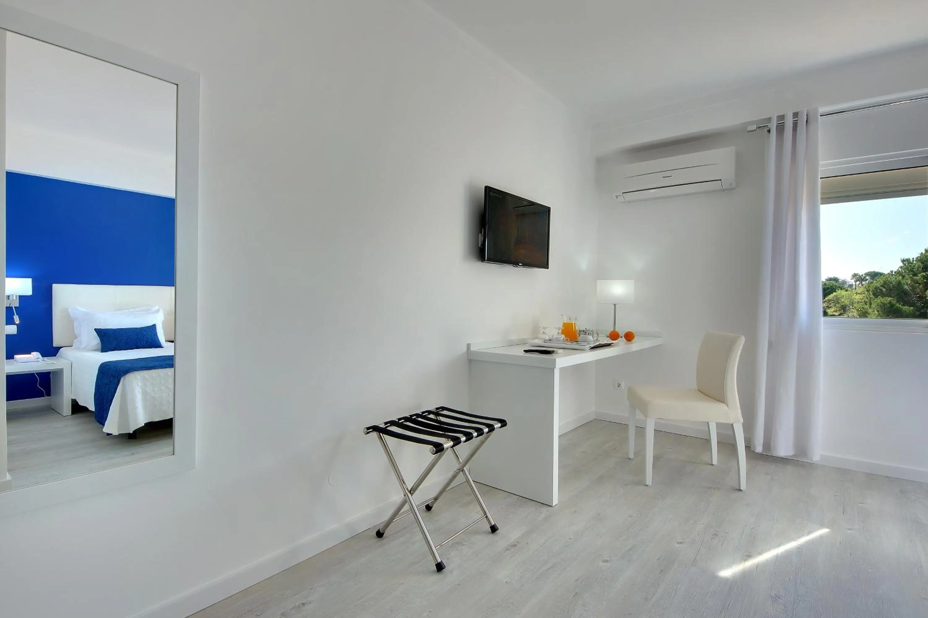 Seating area in Zodiaco