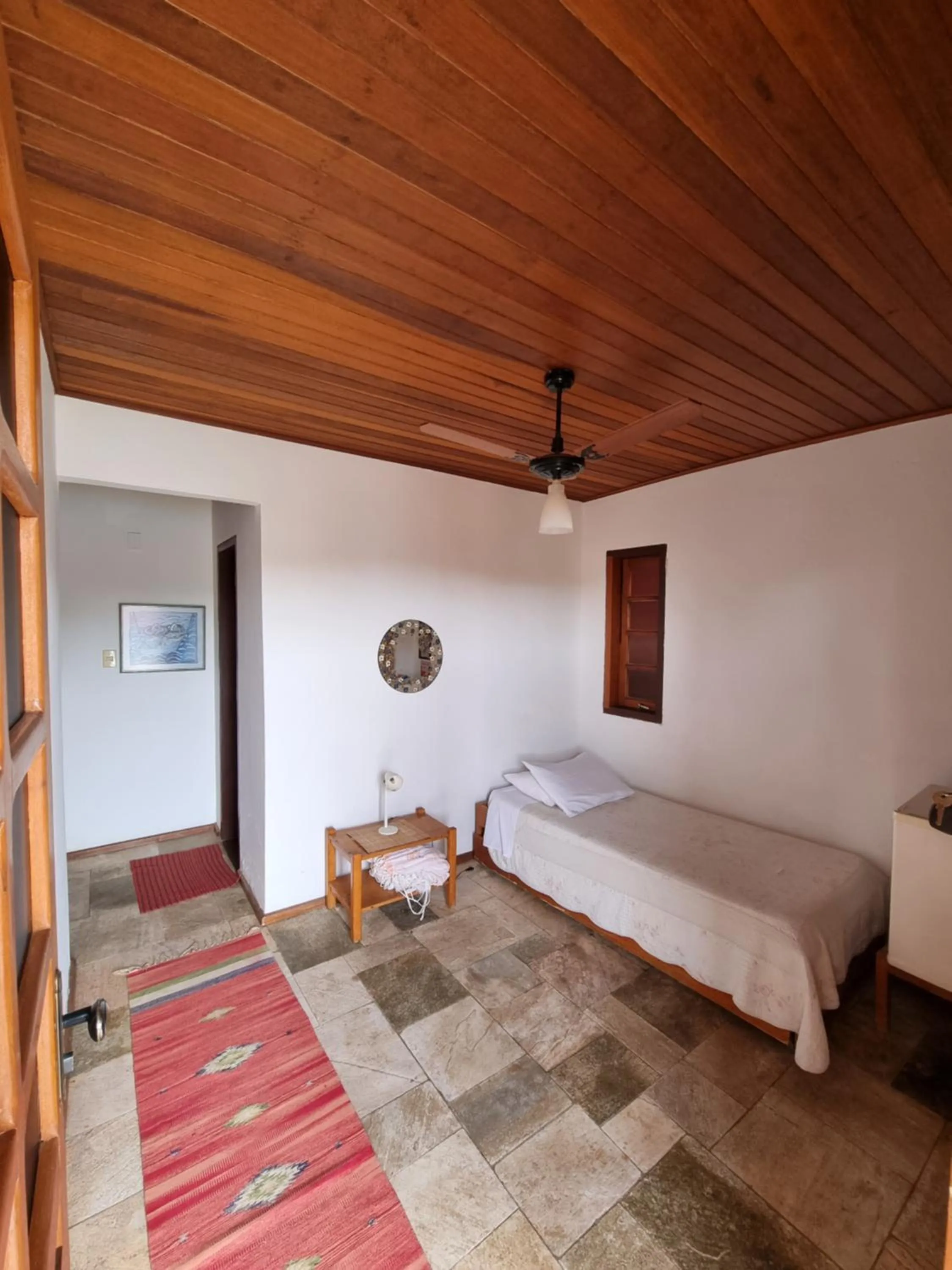 Communal lounge/ TV room in Pousada Ikabana