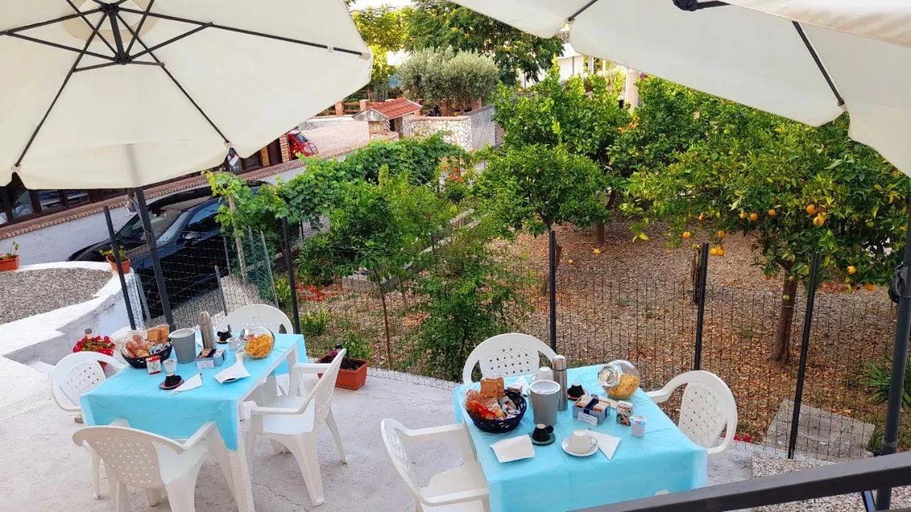 Breakfast in B&B Adele