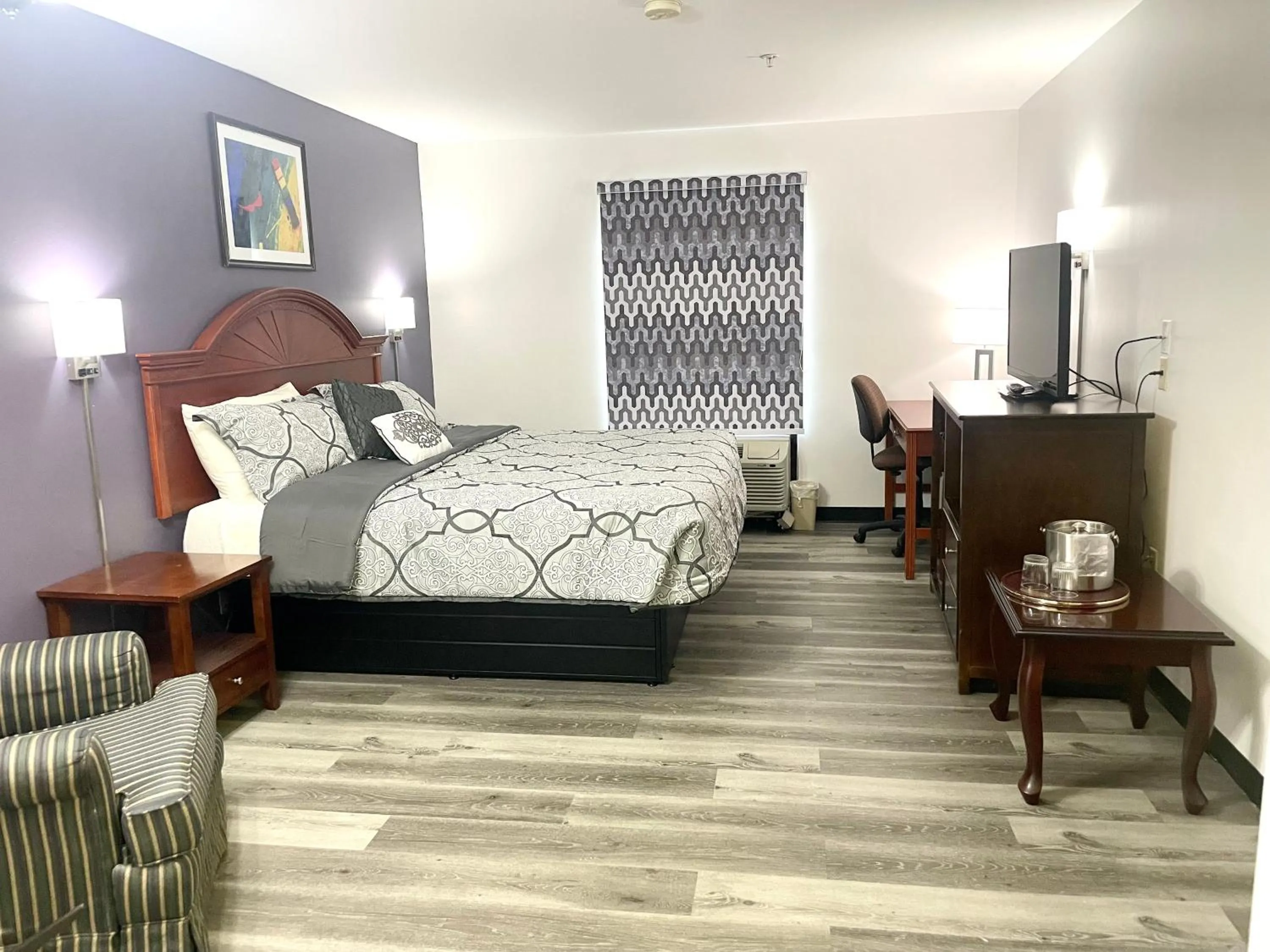 Bed in Grand Vista Hotel & Suites