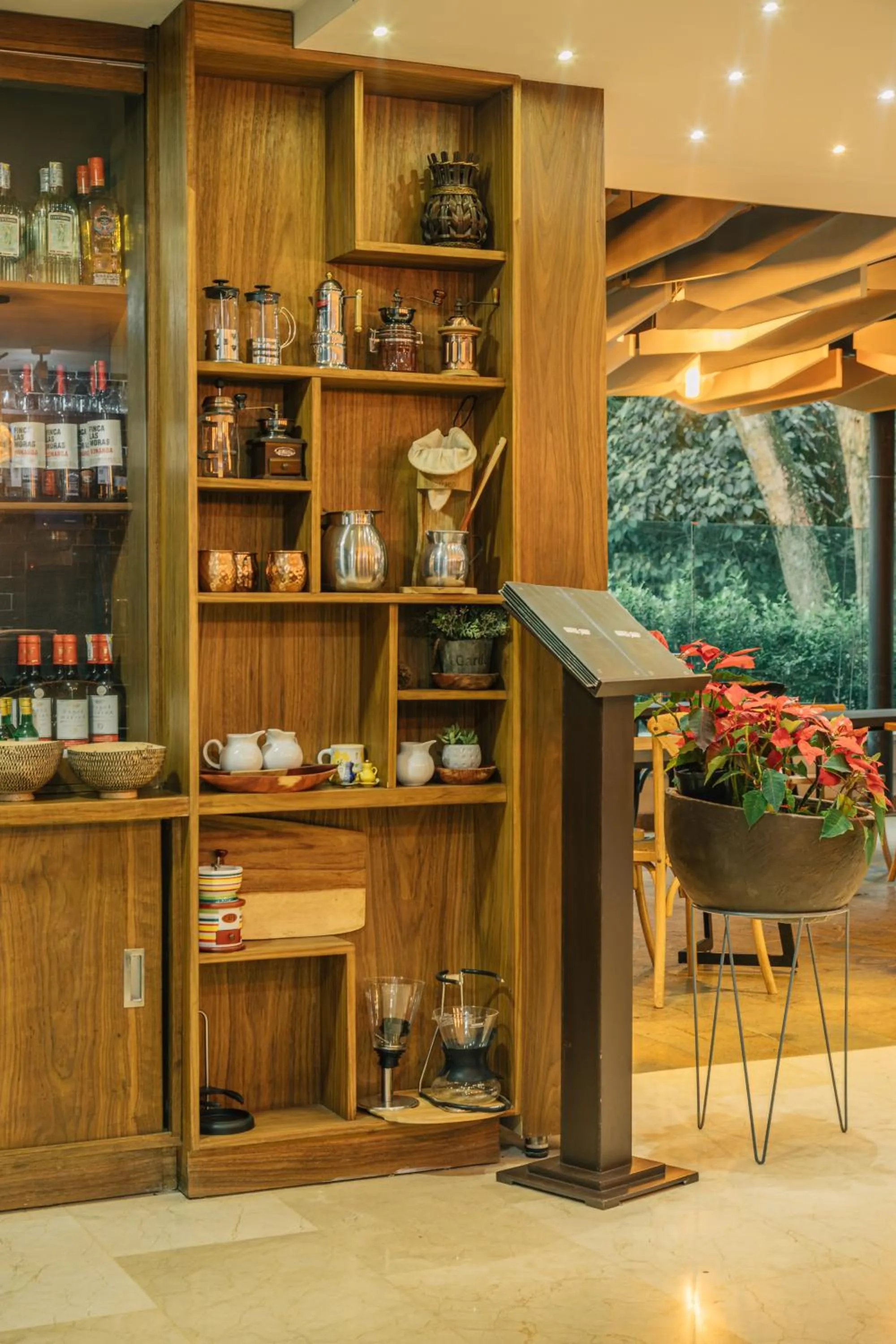 Restaurant/places to eat in Cafe Hotel Medellín