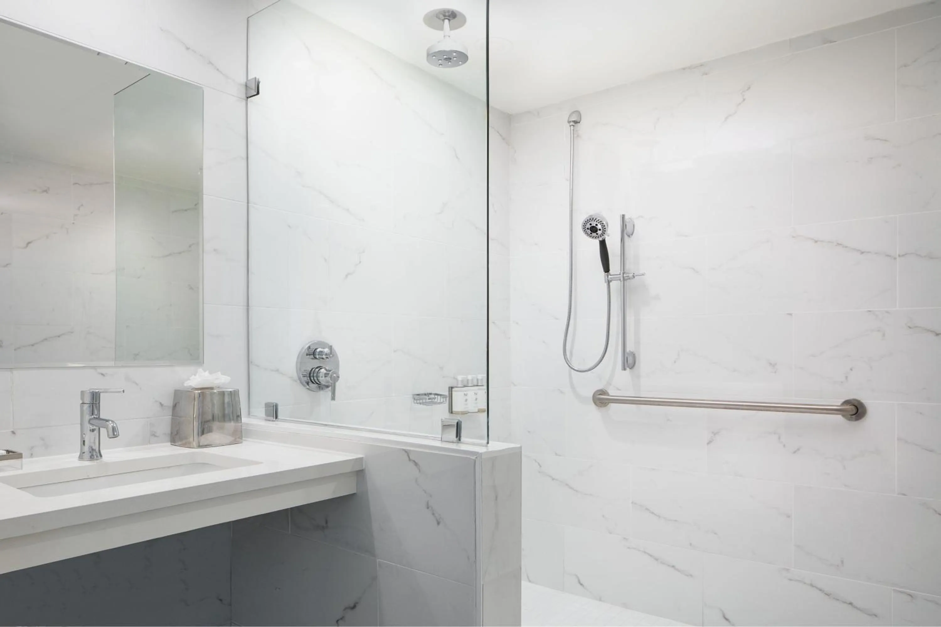 Bathroom in Grand Galvez Resort, Autograph Collection