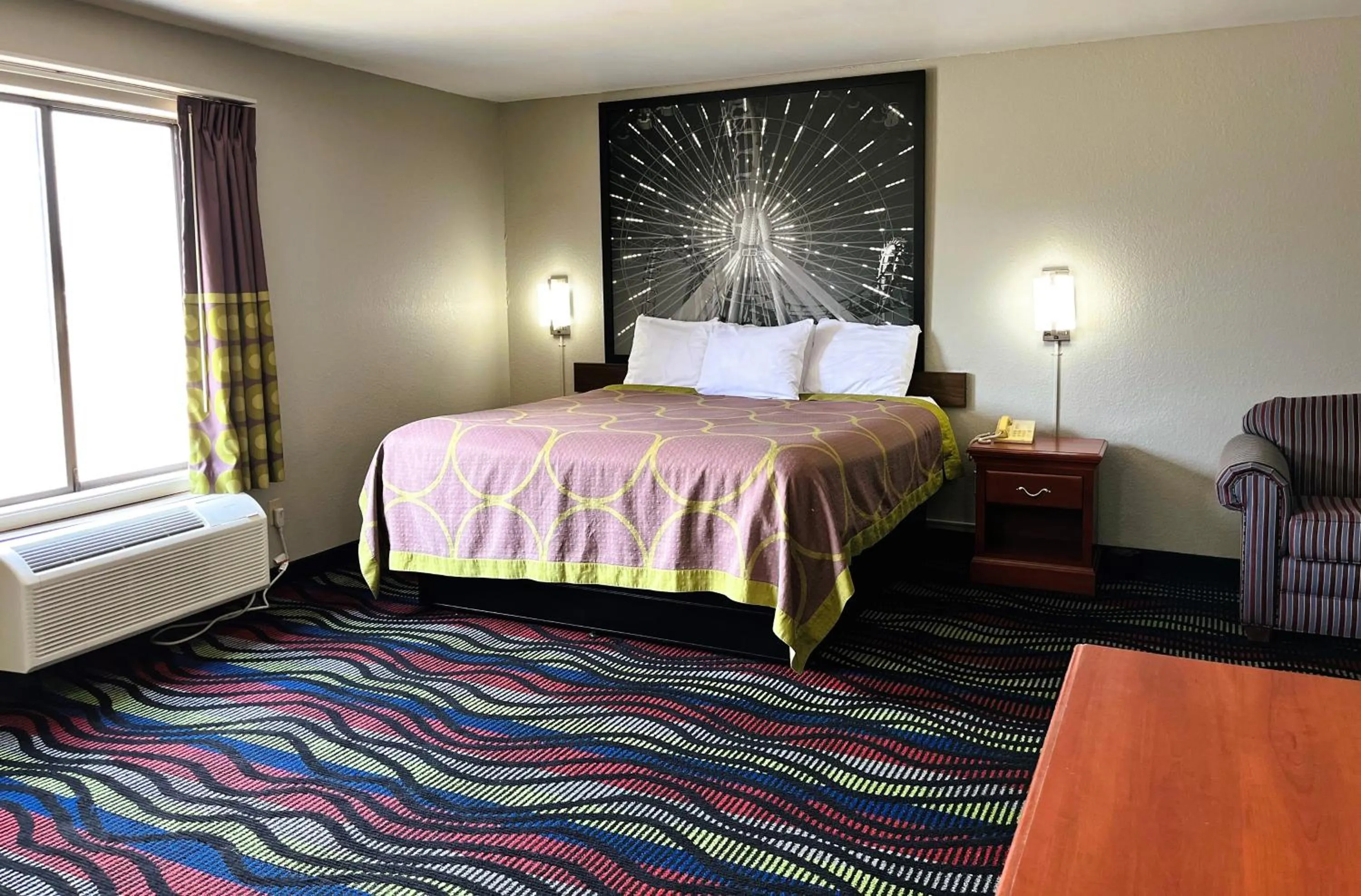 Bedroom, Bed in Super 8 by Wyndham Vincennes