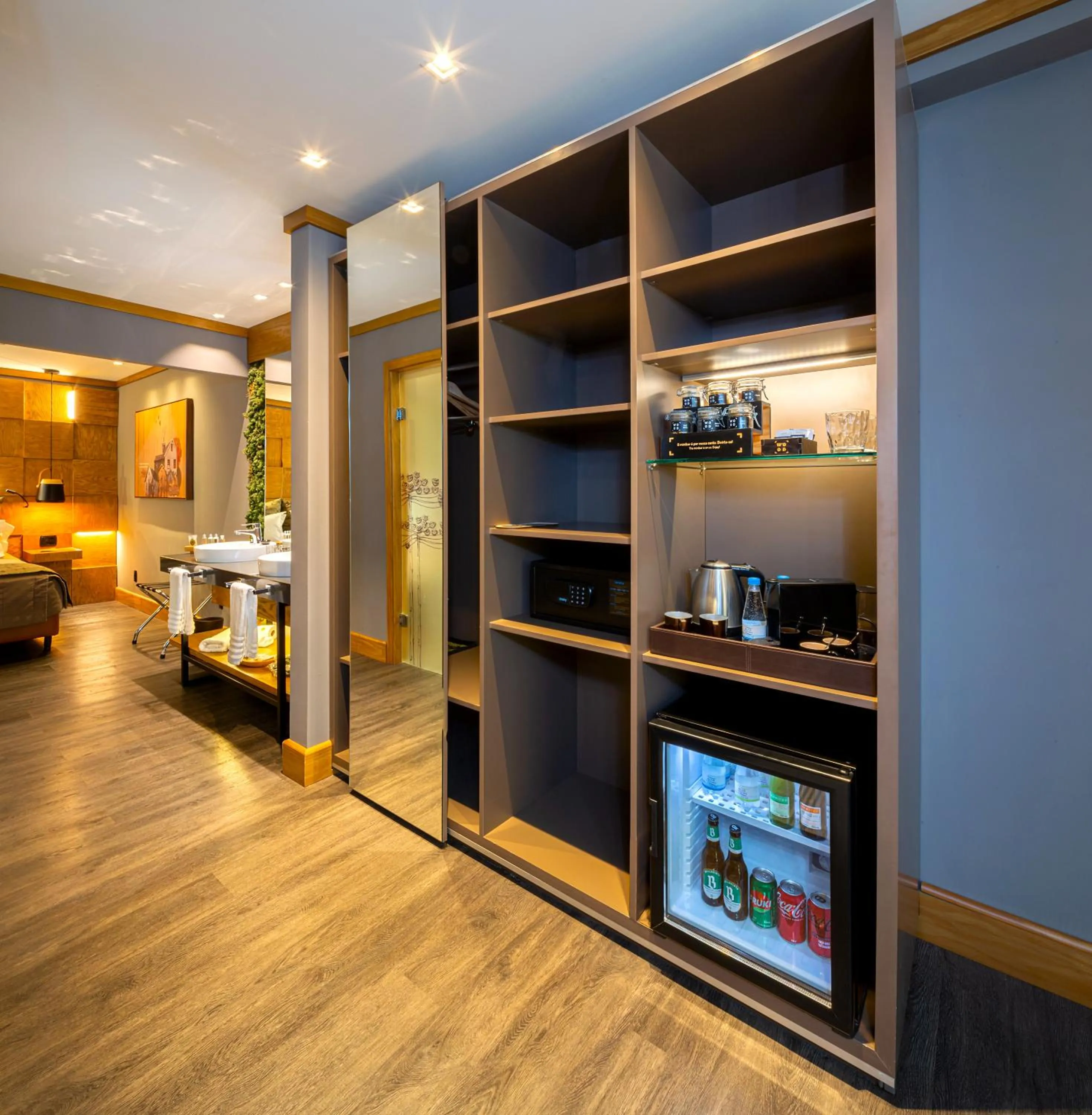 Coffee/tea facilities, Bed in Wood Hotel Gramado