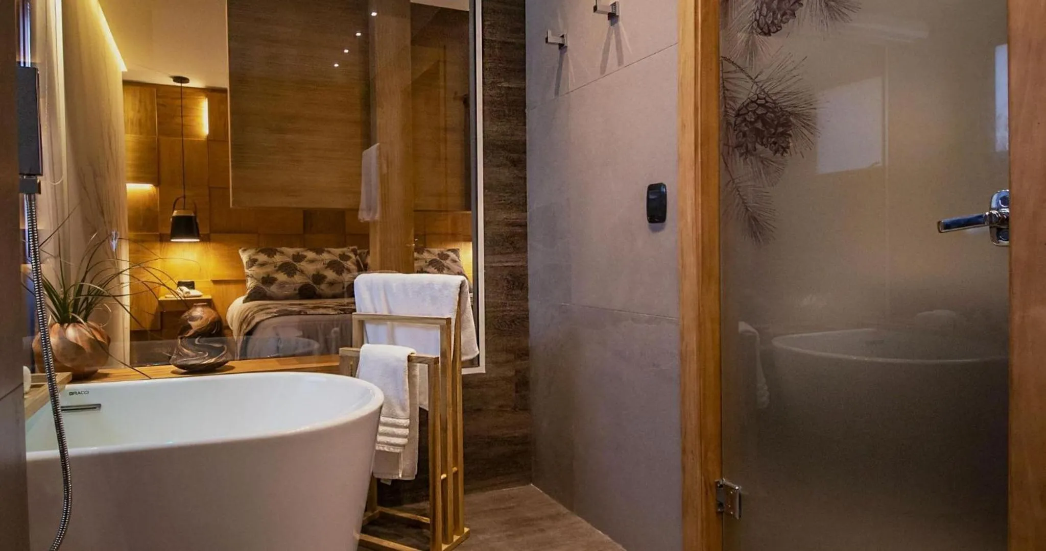 Bath in Wood Hotel Gramado