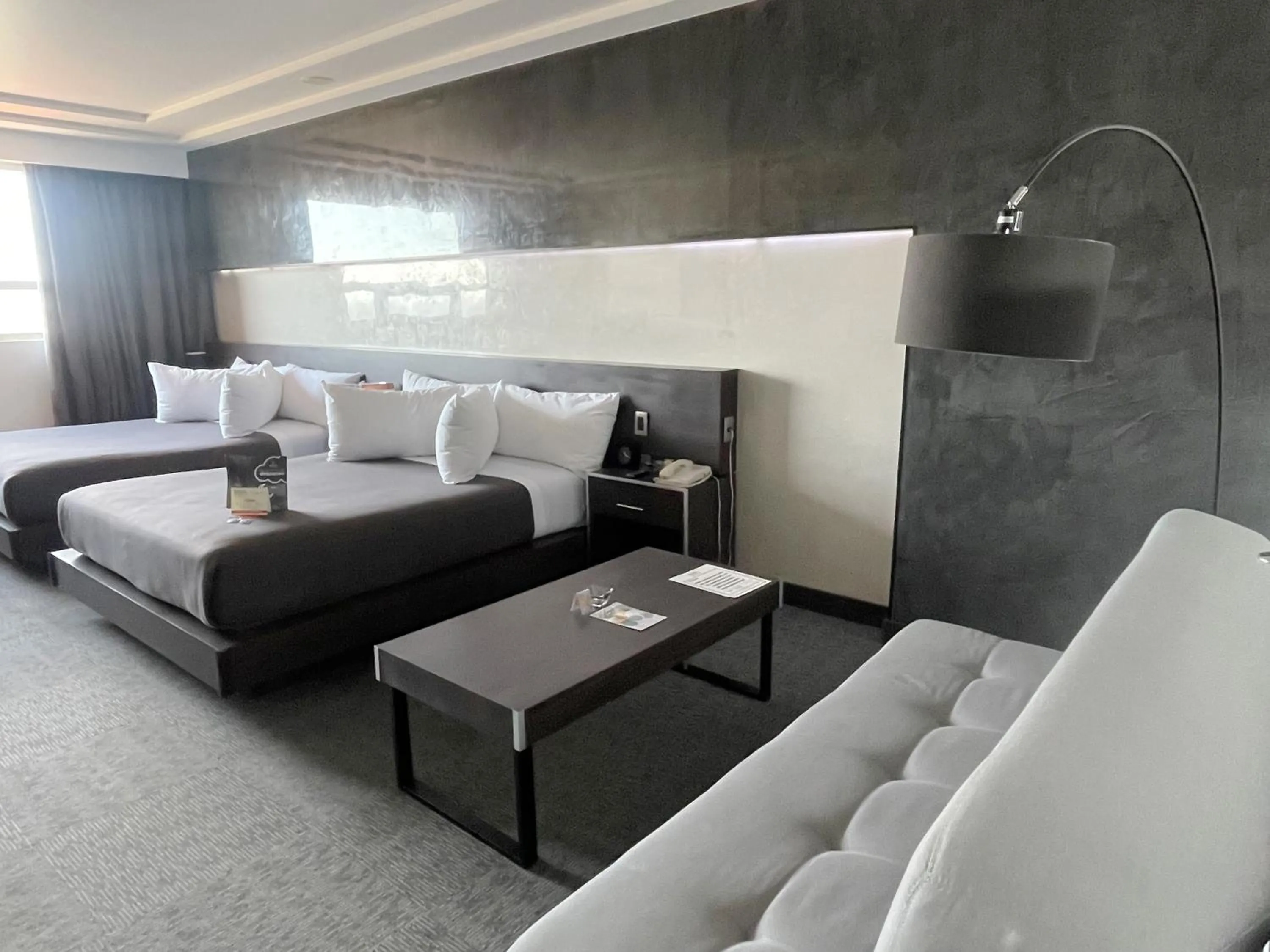 Bed in Suites Inn la Muralla Hotel & Spa