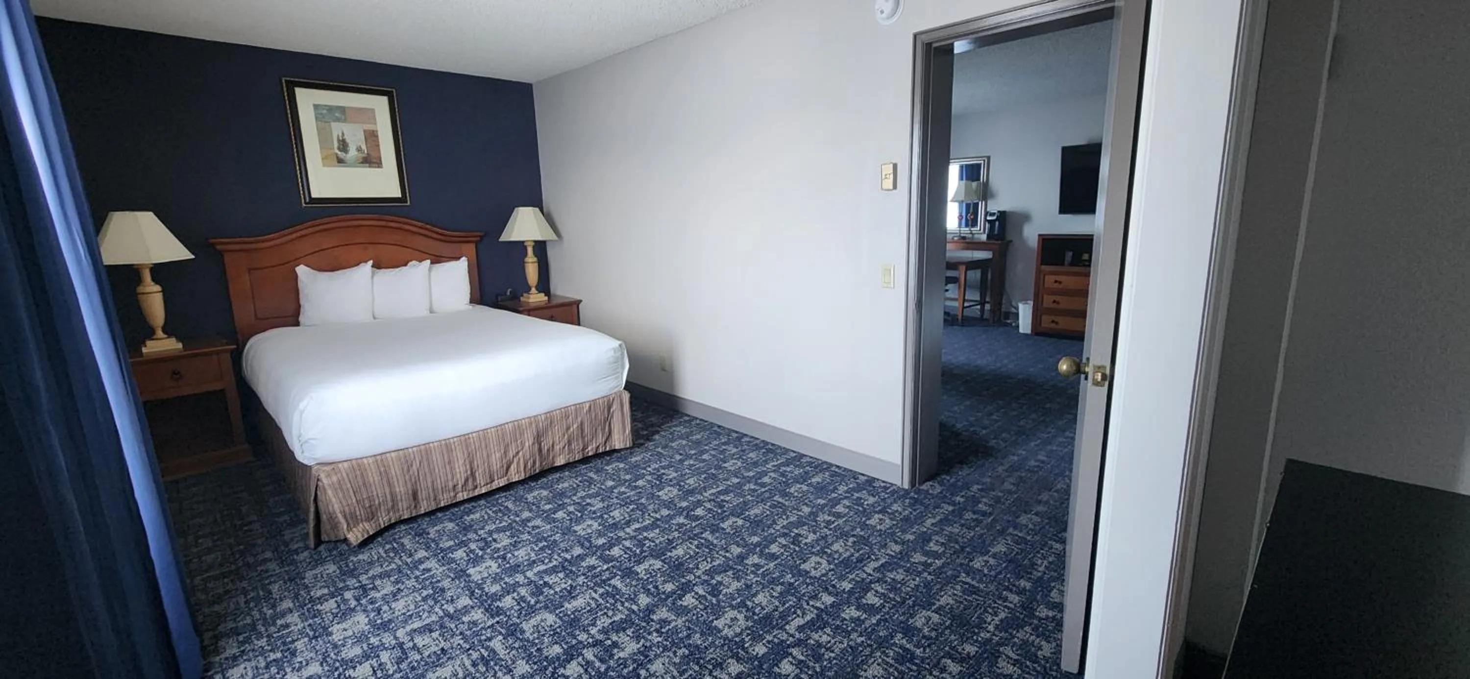 Bed in Red Lion Hotel Eureka