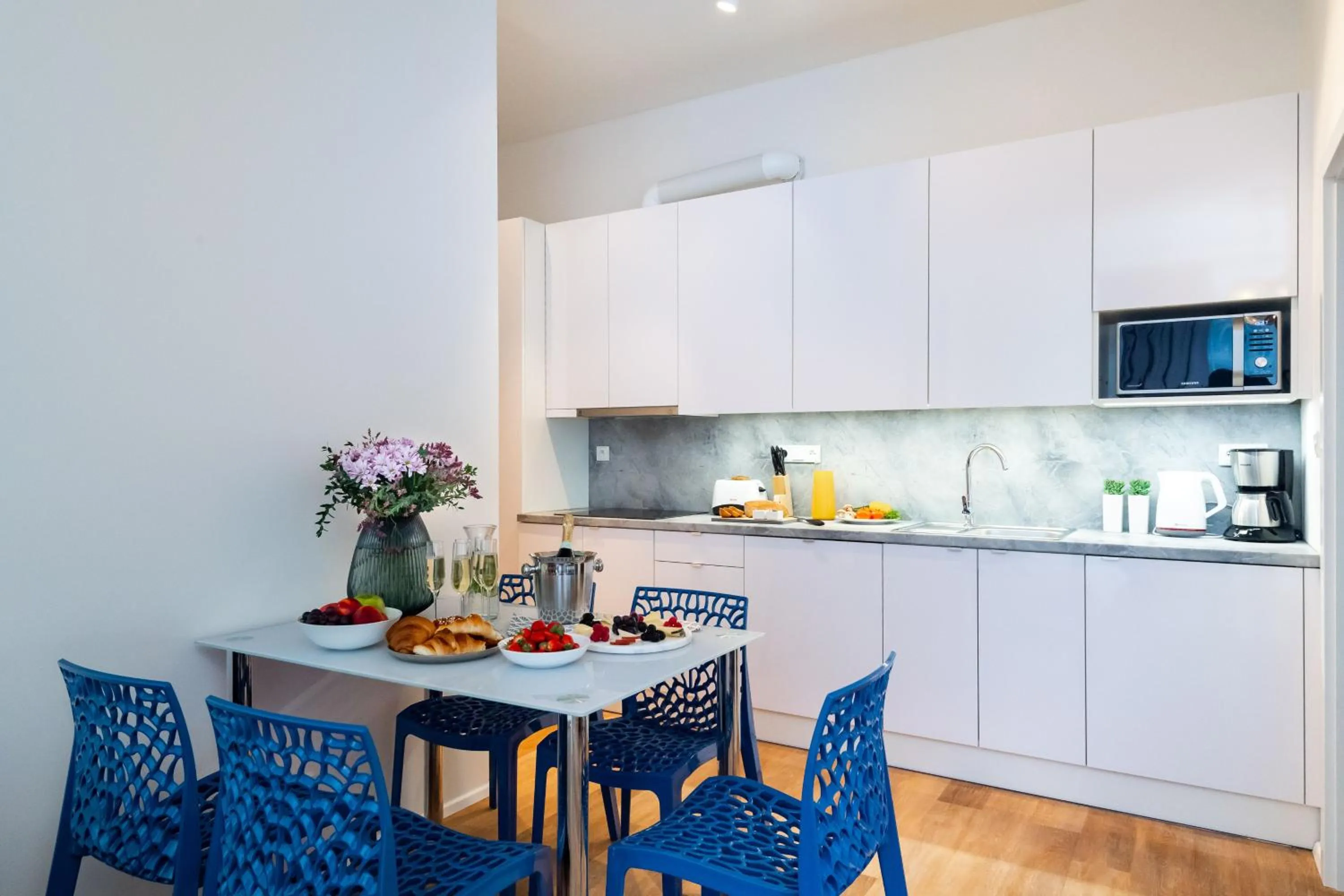 Kitchen or kitchenette in Seven Wishes Boutique Residence by Dwellfort