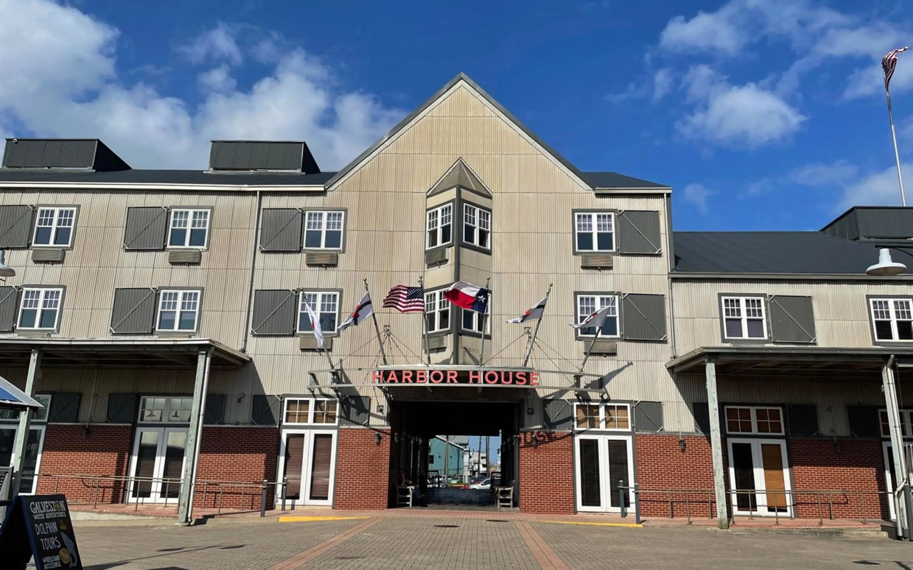 Property building in Harbor House Hotel and Marina at Pier 21