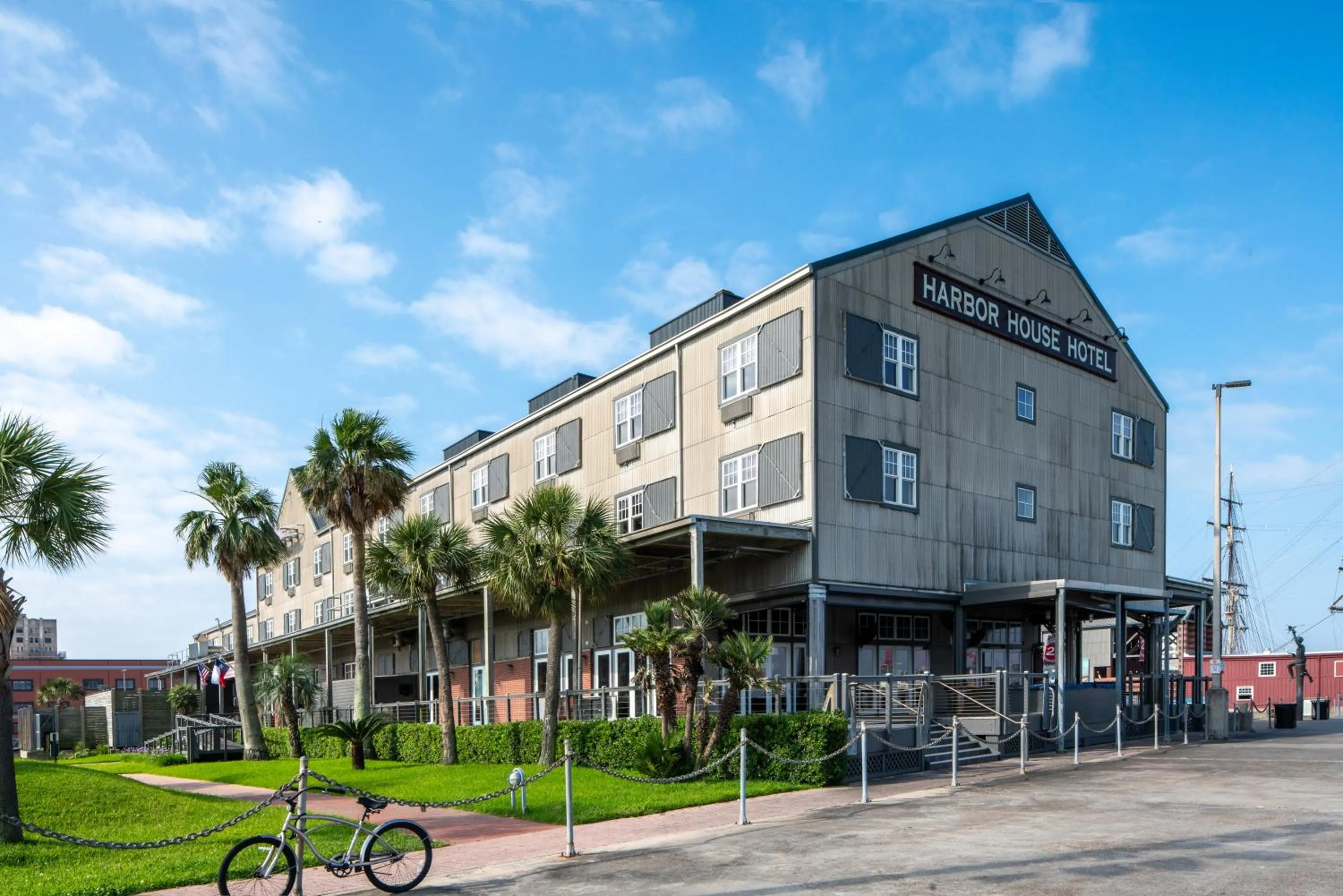Property building in Harbor House Hotel and Marina at Pier 21